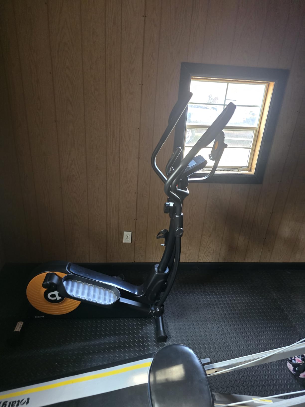 pooboo Elliptical Machine, Elliptical Exercise Machine with 16-Level Resistance & Quiet Magnetic Driving System, Elliptical Machine for Home with LCD Monitor, 15.5-17IN Stride, 350LBS Weight Capacity customer photo 2