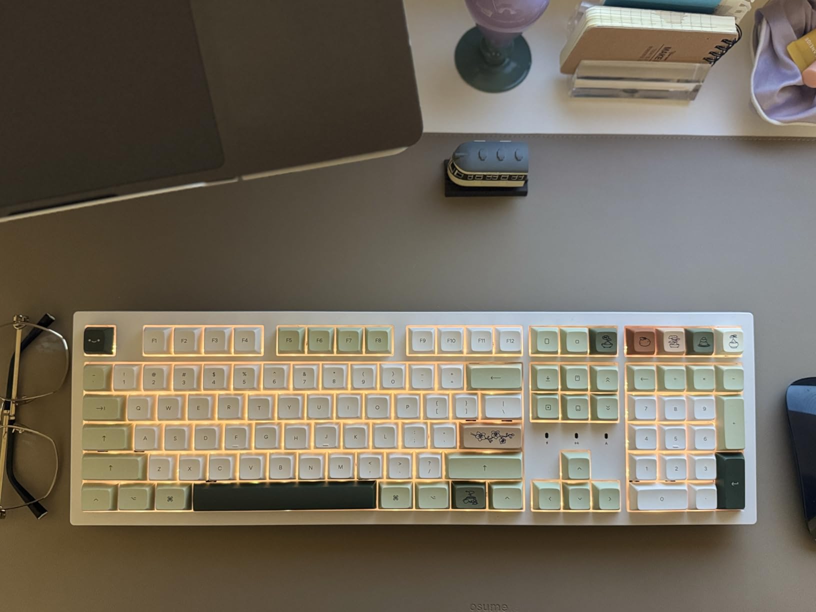 K10 Max QMK Wireless Custom Mechanical Full-Size Keyboard | 2.4 GHz Wireless & Bluetooth with Hot-swappable Apex Banana Switch Compatible with Mac Windows Linux - Black customer photo 1
