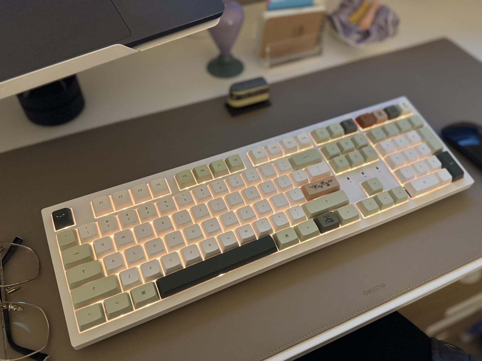 K10 Max QMK Wireless Custom Mechanical Full-Size Keyboard | 2.4 GHz Wireless & Bluetooth with Hot-swappable Apex Banana Switch Compatible with Mac Windows Linux - Black customer photo 2