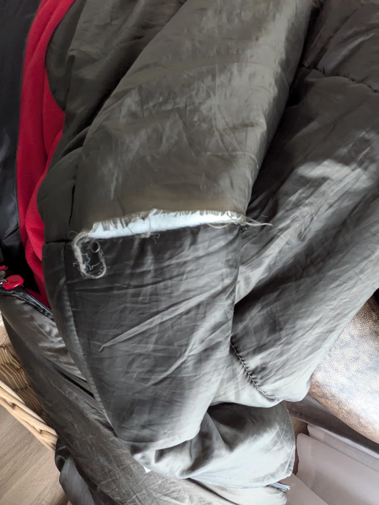 Coleman Big Basin 15°F Big & Tall Sleeping Bag, Cold Weather Sleeping Bag with Snag-Free Zipper & Better Heat Retention, Machine Washable customer photo 1