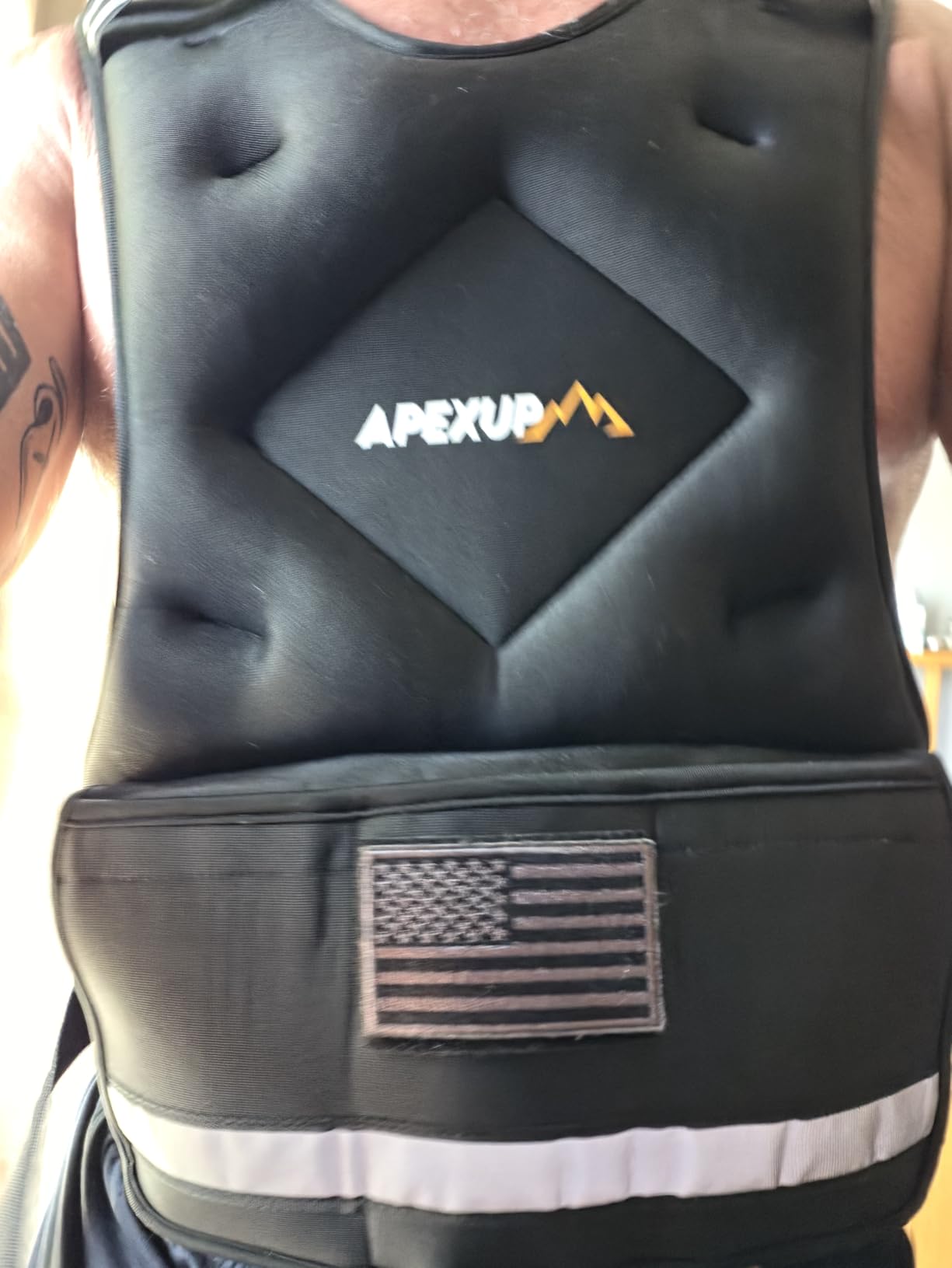 APEXUP Adjustable Weighted Vest, 4-10lb/12-18lb/20-32lb Vest with 6 Ironsand Weights and Large Pocket, Weight Vest for Men Women Strength Training, Running, Walking customer photo 2