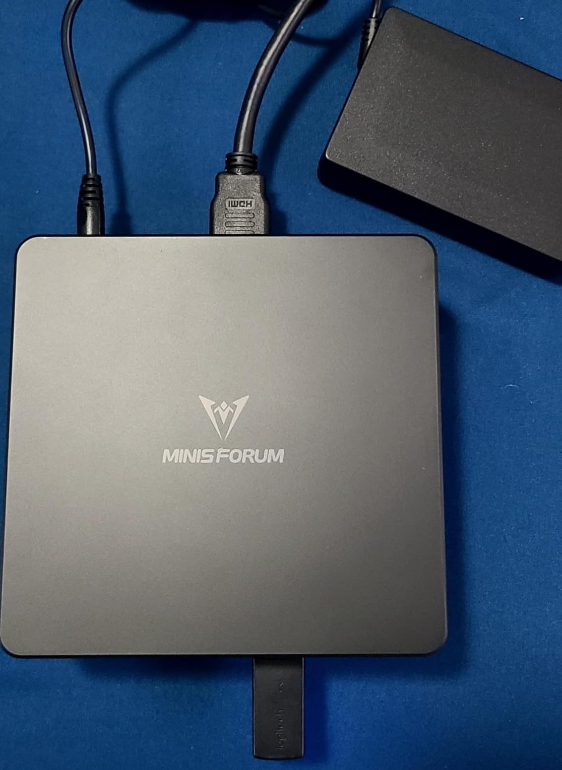 MINISFORUM UM890 Pro Mini PC, AMD Ryzen 9 8945HS (up to 5.2GHz) Mini Computers, 32GB DDR5 5600MHz RAM&1TB PCIe 4.0 SSD, Mini Desktop Quad Display HDMI/DP1.4/USB-C, AMD Radeon 780M/Dual LAN 2.5G customer photo 2