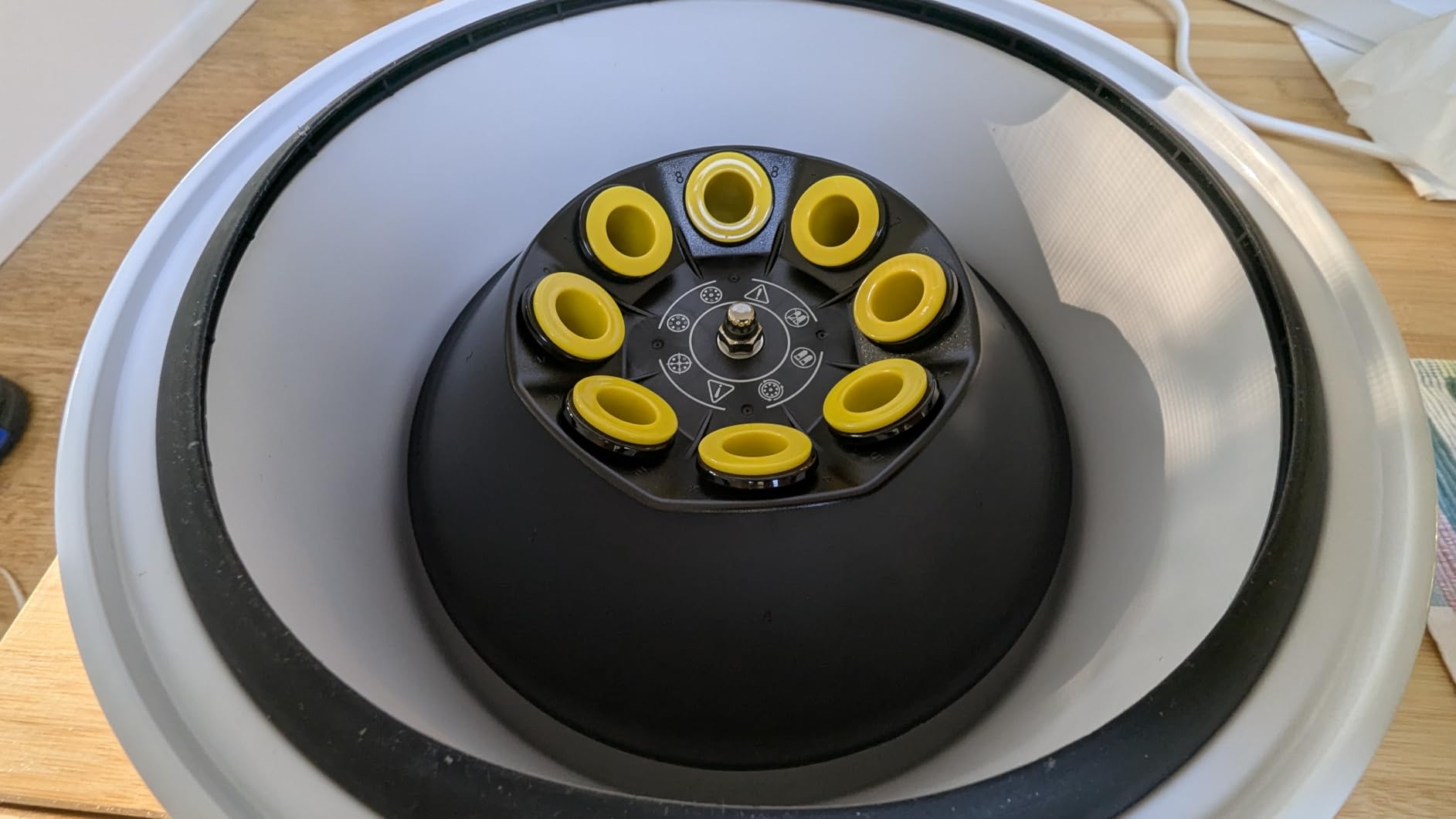 LAB FISH LC-400 PRP Centrifuge, 8x2/5/10ml & 4x15ml Tubes | 500-4000RPM low speed, 1717xg force, timer 30s-59min, compact centrifuge for PRP isolation & plasma separation customer photo 2