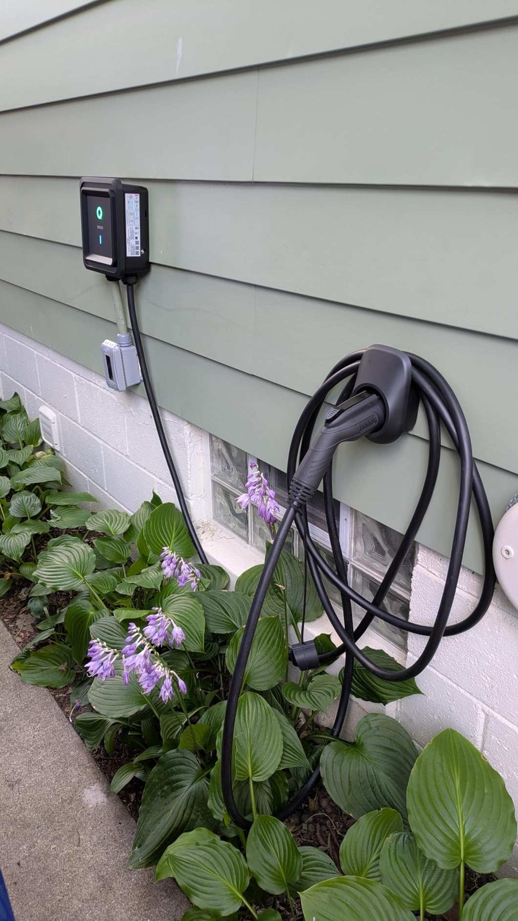 Level 2 EV Charger J1772 40A NEMA 14-50 - 240V Wall Charging Station | Plug in, up to 40 mph, 25ft Cable, WiFi (2.4GHz), Smart App, Weatherproof Indoor/Outdoor (IP66, NEMA 4), UL & ETL Certified customer photo 1