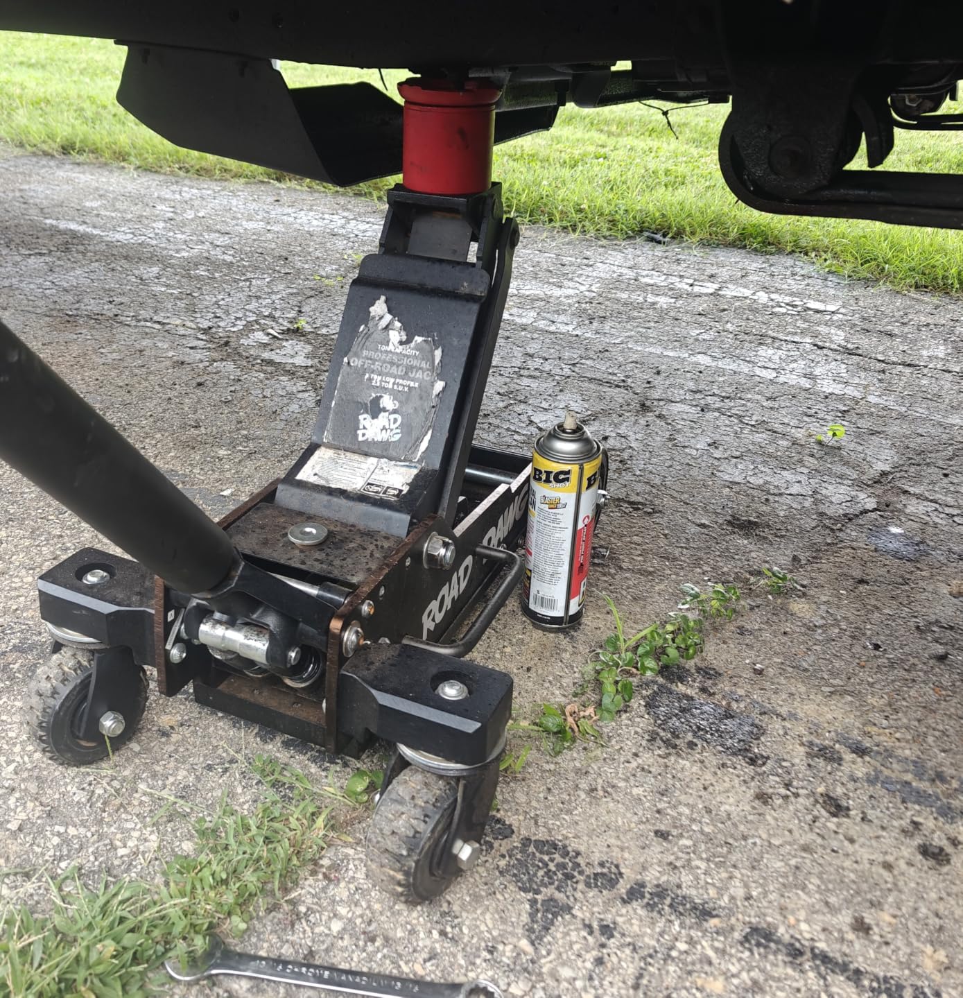 ROAD DAWG 3 Ton Big Wheel Off-Road Jack, Professional Aluminum and Steel Racing Floor Jack with Dual Pistons Quick Lift Pump, Lift for Trucks, SUVs, ATVs Off road Vehicles,6000lb Capacity, AT830006XDL customer photo 1