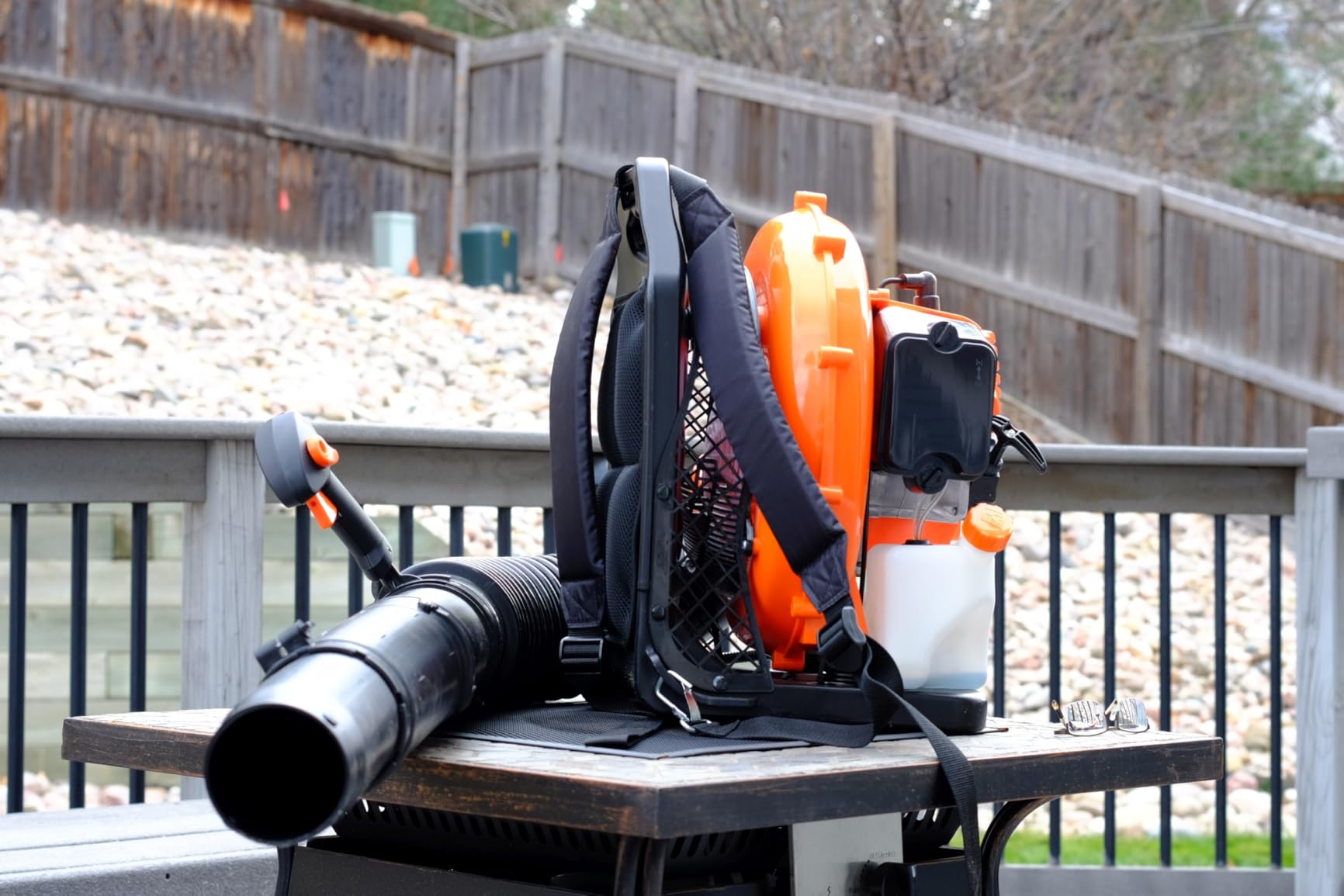 VEVOR 63CC Backpack Leaf Blower Gas Powered, 1.89L Tank, Delivers 1110CFM & 220MPH, Perfect for Garden Maintenance, Clearing Leaves & Snow customer photo 1
