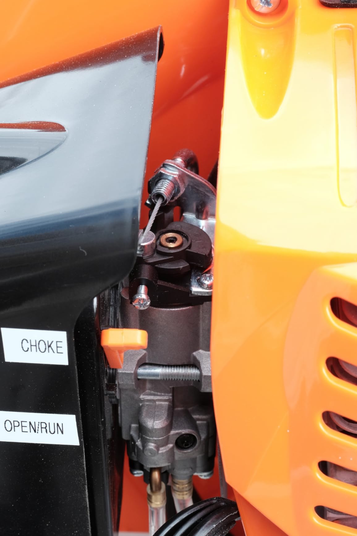 VEVOR 63CC Backpack Leaf Blower Gas Powered, 1.89L Tank, Delivers 1110CFM & 220MPH, Perfect for Garden Maintenance, Clearing Leaves & Snow customer photo 2