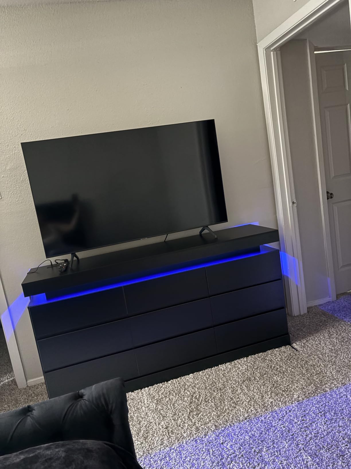 Gyfimoie 9 Drawer Dresser with Power Outlet Modern Dresser with LED Light customer photo 1