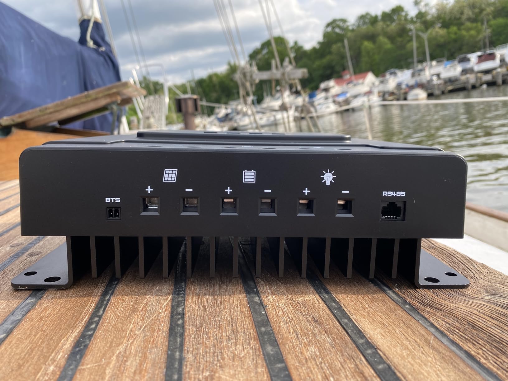 Renogy 60A MPPT Solar Charge Controller 12V/24V/36V/48V Auto, 150V Solar Input Solar Panel Controller for Lithium/AGM/Gel Batteries, Off-Grid Solar Controllers Home RV Marine Workshop customer photo 2