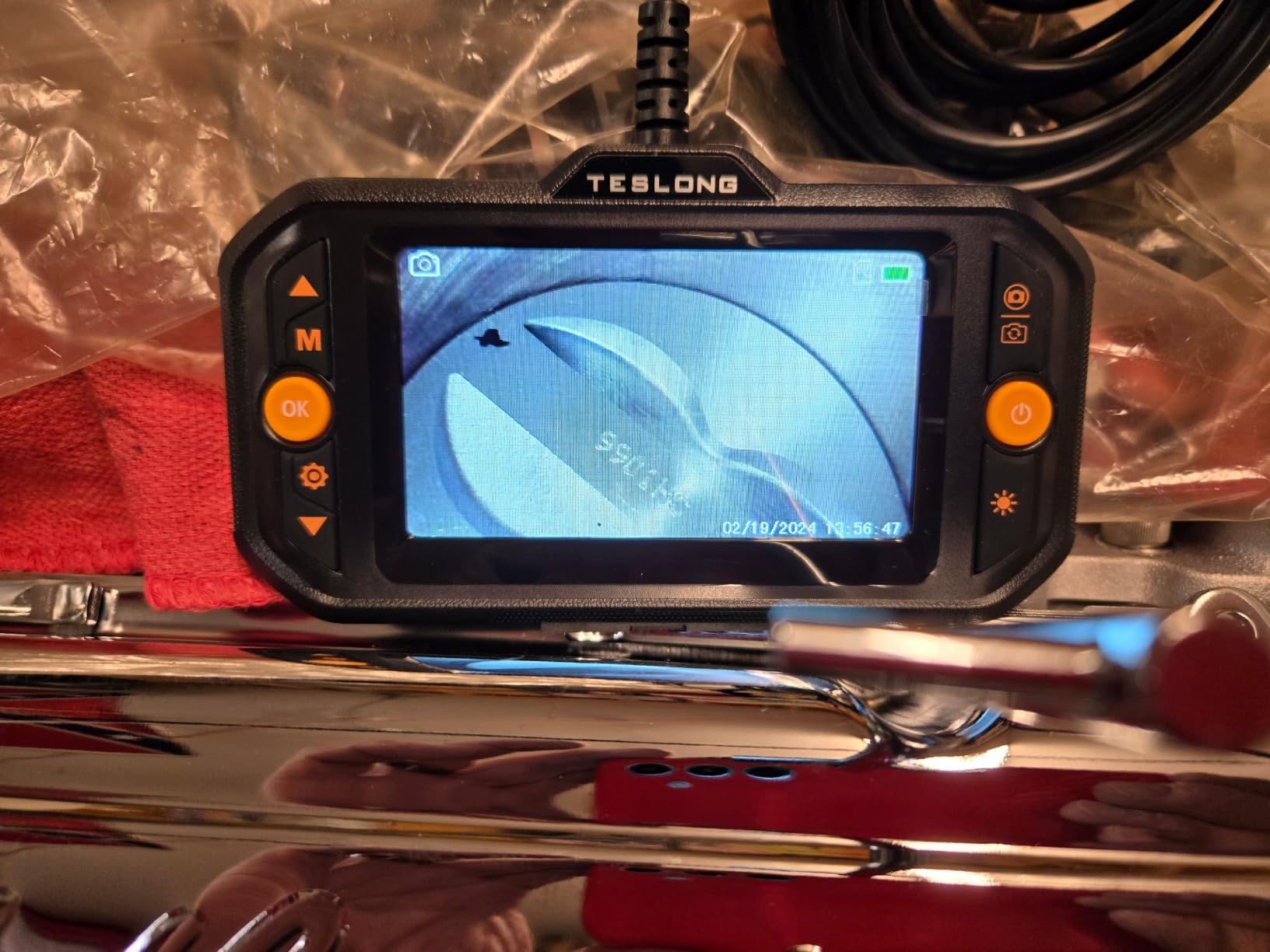 Teslong Borescope Camera with Light for Automotive Mechanic Plumbing Wall | 0.32 inch Endoscope, 16.5FT Cable, 4.3-inch Screen, 8 LED Lights, IP67 Waterproof, 1500mAh Battery, 1.5x Zoom customer photo 1