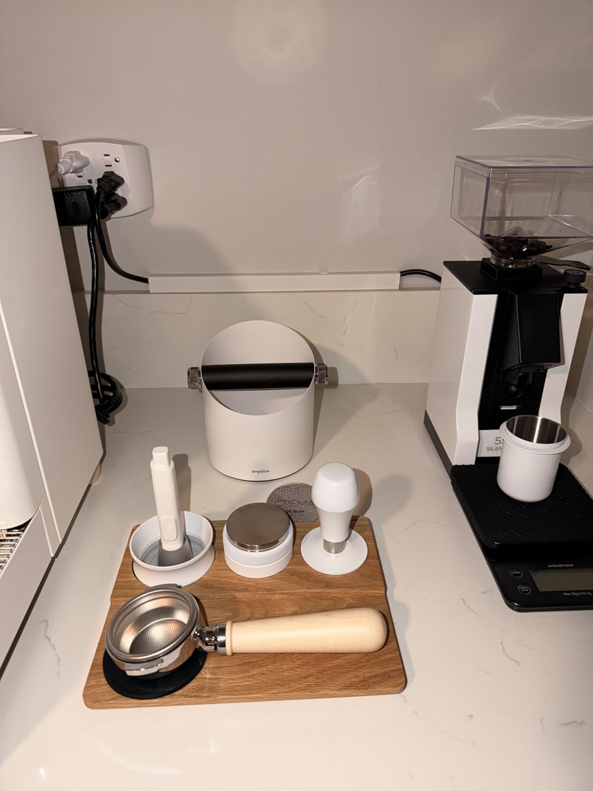 Eureka Mignon Silenzio Espresso Grinder, Black, 55mm | Silent Technology, Stepless, Timed Dosing customer photo 1