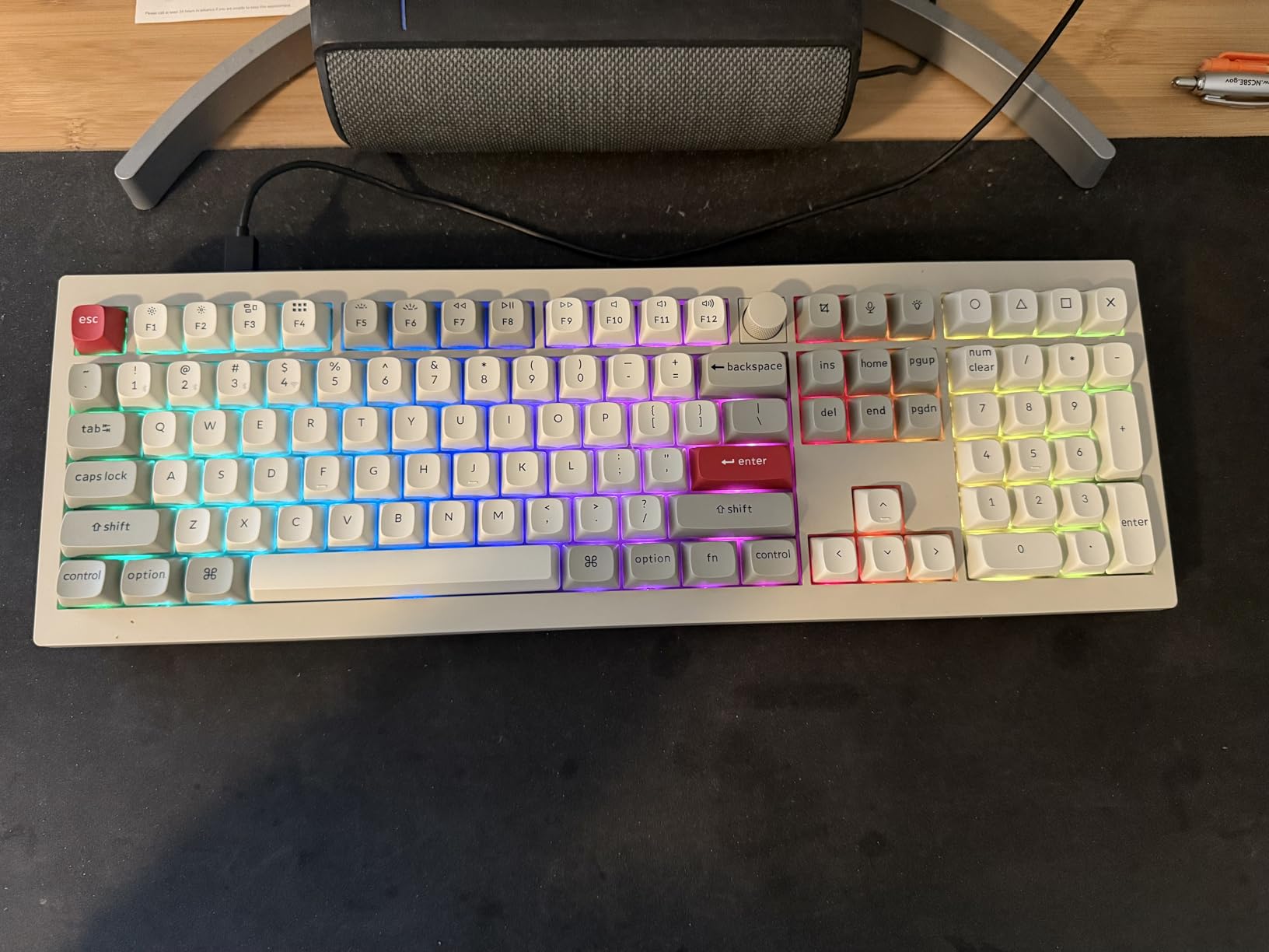 V6 Max Wireless 2.4 GHz Bluetooth 5.1 Custom Mechanical Keyboard | QMK Launcher Full-Size Layout with Hot-swappable Gateron Brown Switch, RGB Backlit Compatible with Mac Windows Linux - Retro customer photo 2