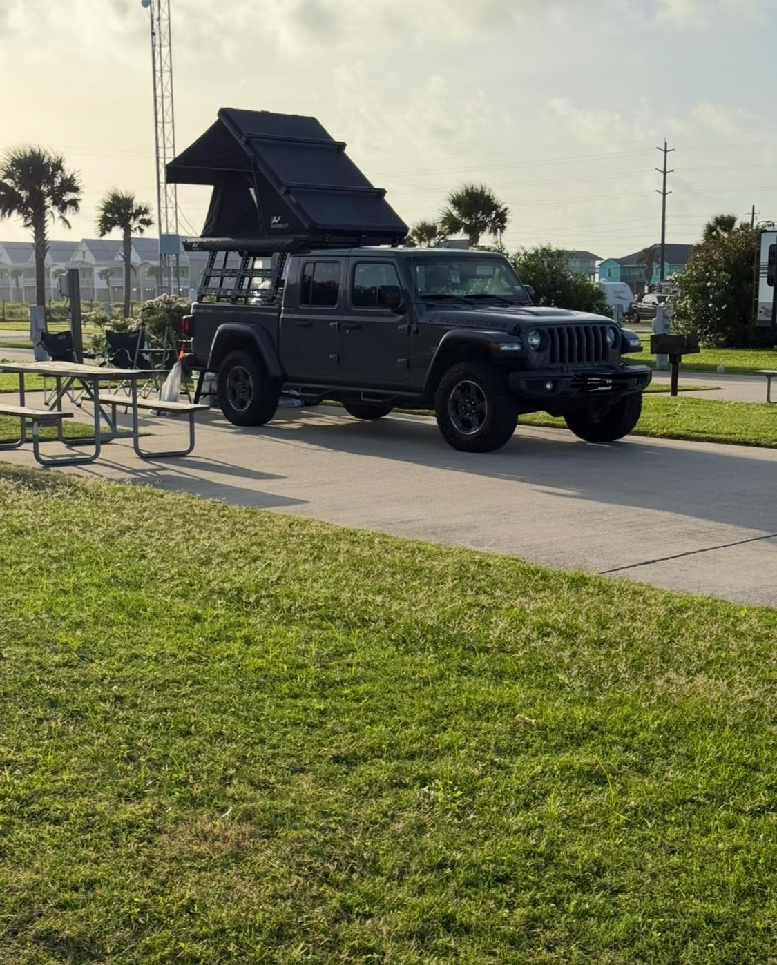 Naturnest Rooftop Tent Hard Shell, Easy Set Up Pop Up Tent for 2 Person Camping, Waterproof UV-Resistant Blackout Privacy 4 Season Tents for Truck, Jeep, SUV, Van, Trailer - Polaris Plus customer photo 2