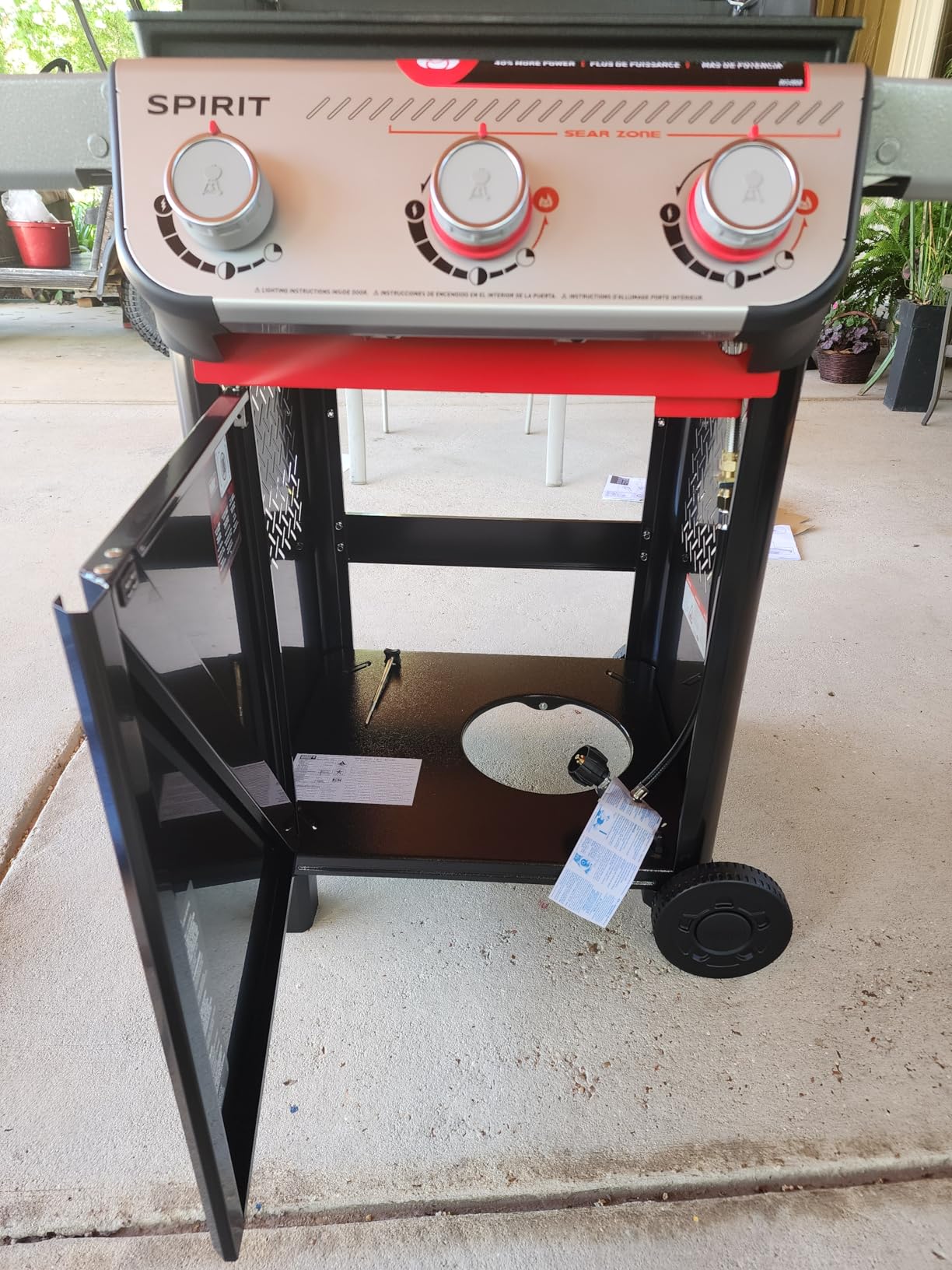 Weber Spirit E-325 Gas Grill, Outdoor Cooking, Small Propane Grill, Black | Weber Grill 3 Burners, Sear Zone w/Boost Burners, Porcelain-Enameled Cast-Iron Grates, Weber Works Rails, BBQ Grill customer photo 2