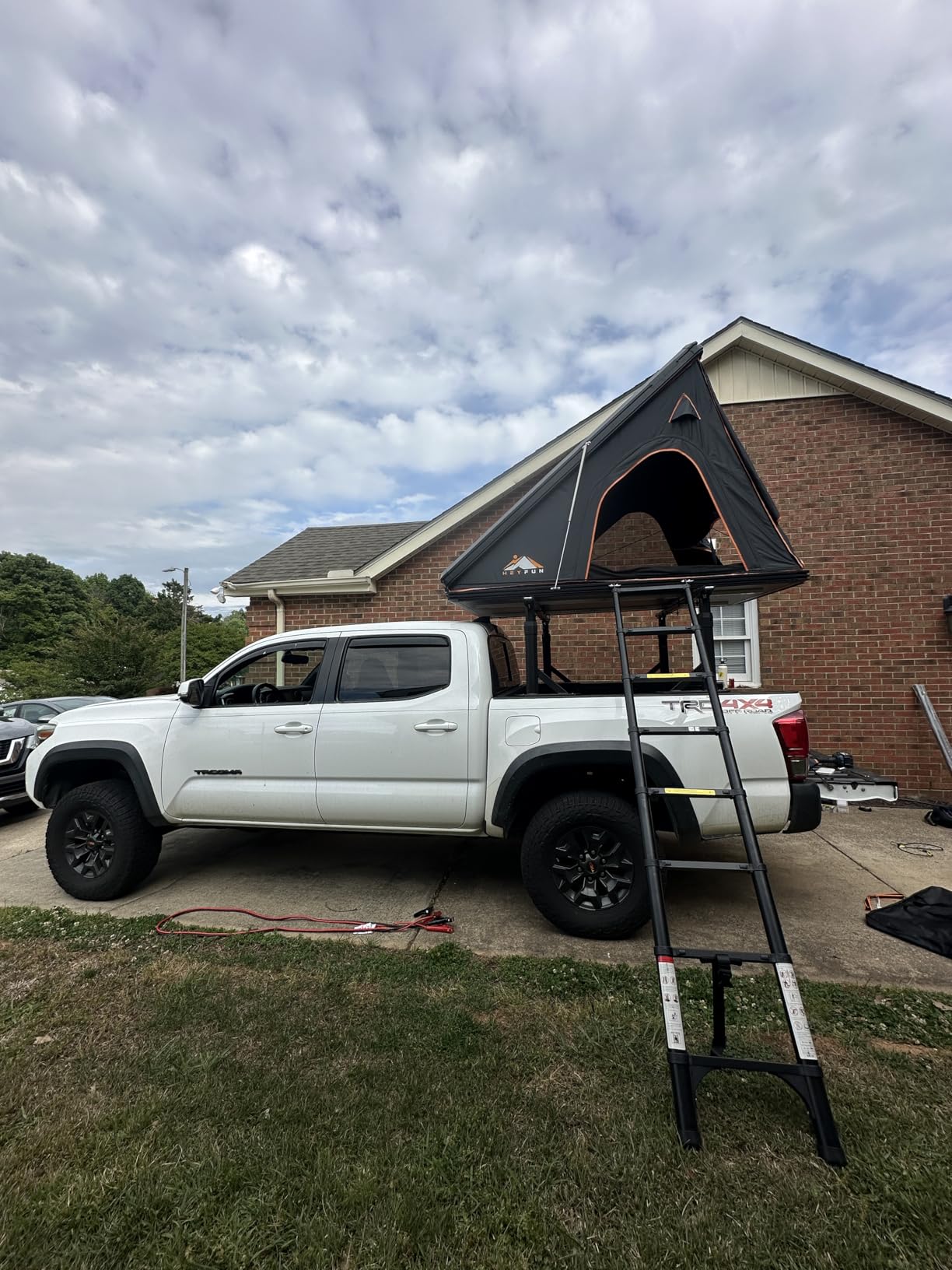 Explorer Pro Rooftop Tent Hard Shell, 2-3 Person Aluminum Roof Top Tent | Detachable Side Awning&Built-in LED Light Strip, Compatible with Truck Jeep SUV Van&Trailer, Pop Up for 4-Season Camping customer photo 1