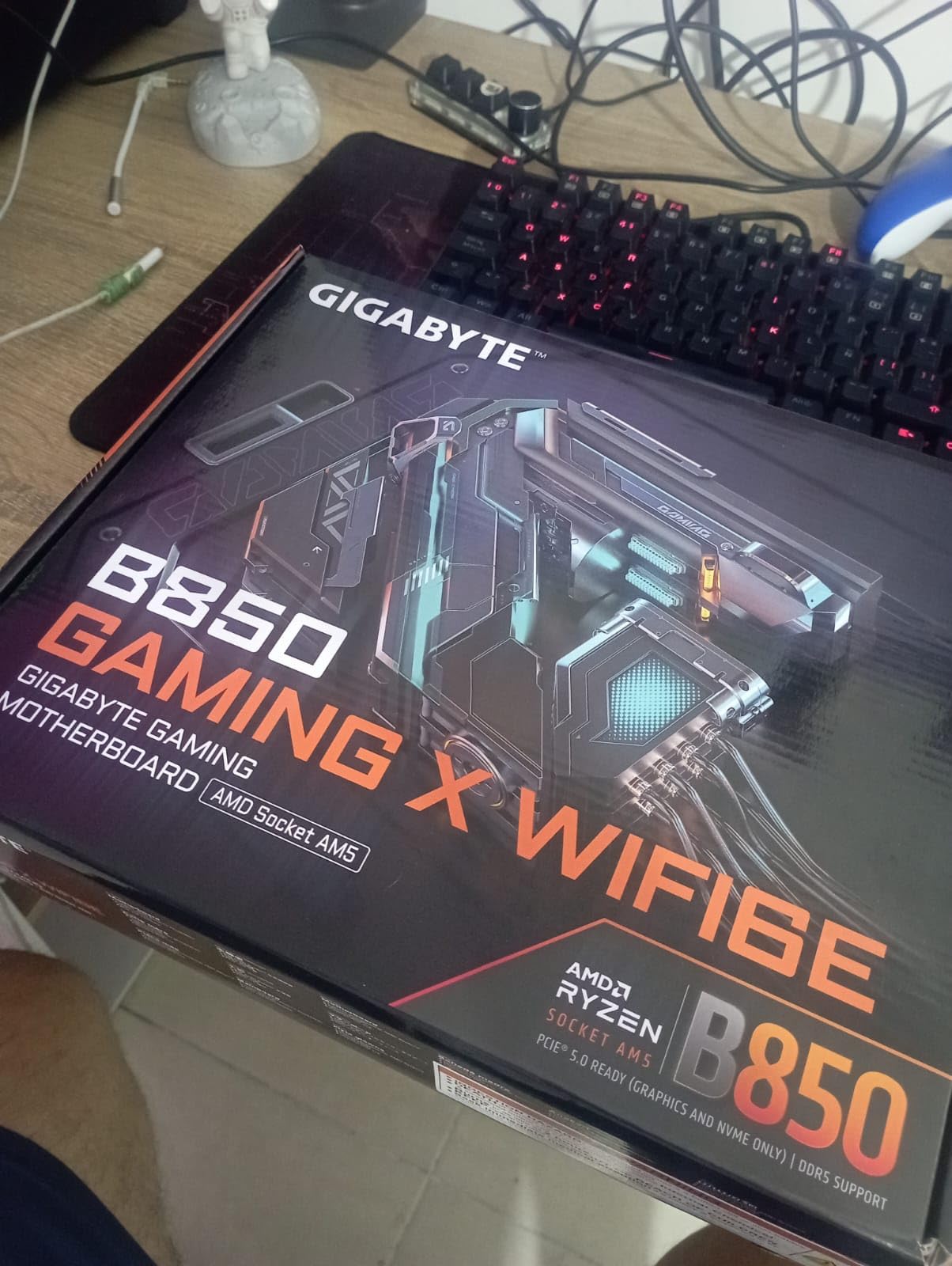 GIGABYTE B850 Gaming X WIFI6E AMD AM5 ATX Motherboard customer photo 2