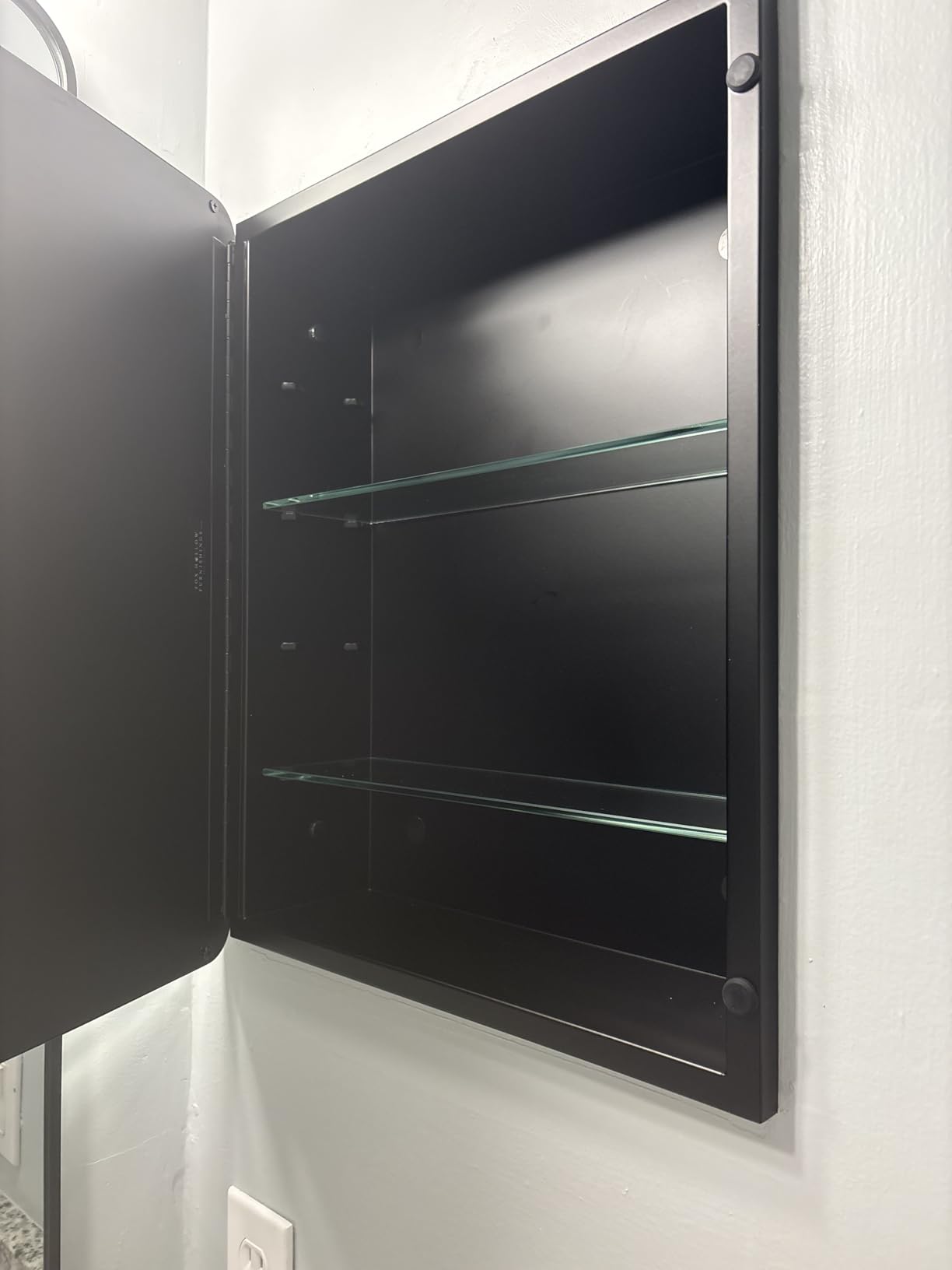 16x26 Austin Farmhouse Metal Framed Rounded Rectangle Recessed Bathroom Medicine Cabinet, Beveled Mirror, 14x24 in-Wall Opening, powder-coated Steel, Adjustable Glass Shelves, Magnet Close, Black customer photo 1