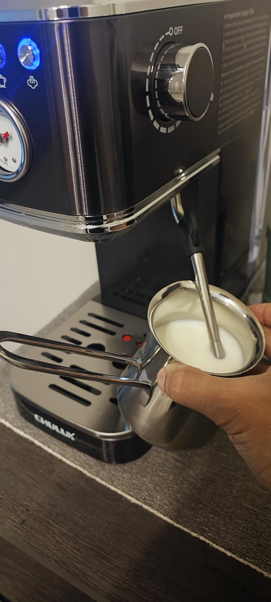 CHULUX Slim Espresso Machine with Milk Frother for Home, Precise Pressure Gauge, 20 Bar Italian Pump, Professional Temperature Control, Stainless Steel customer photo 2