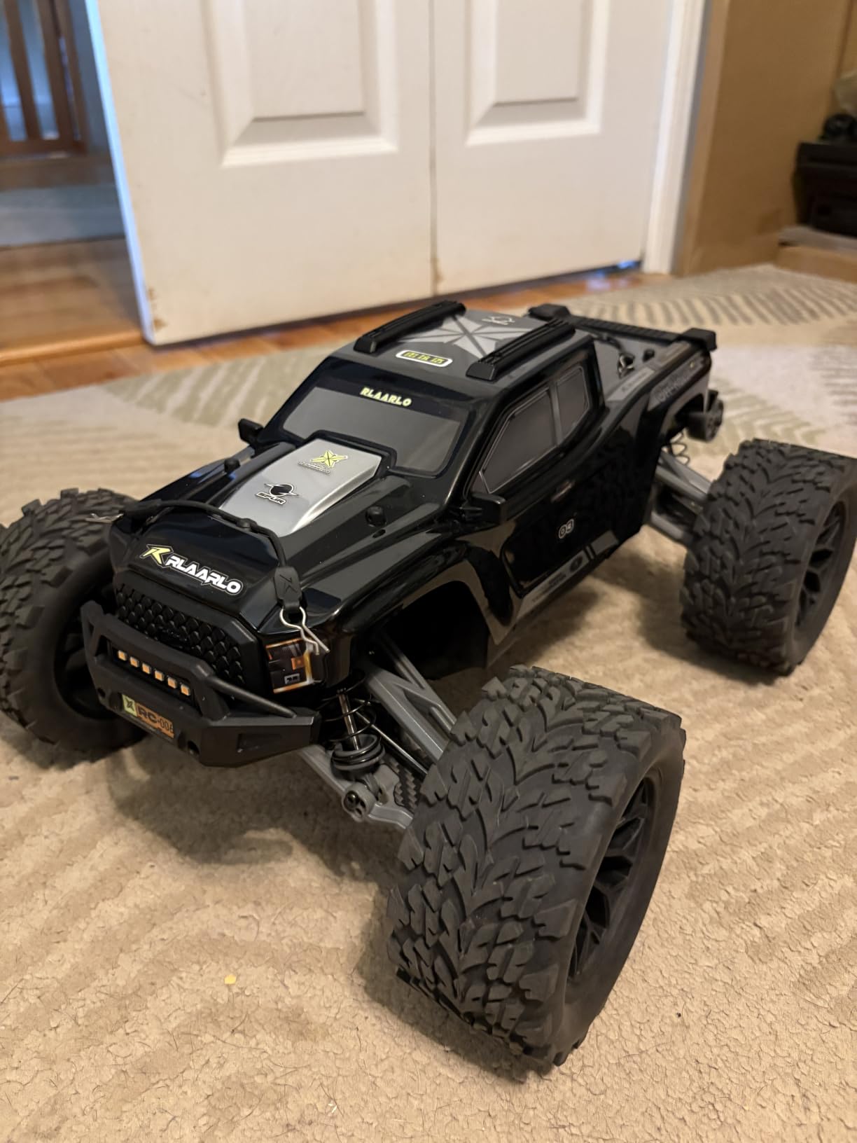 RIAARIO 1/10 Brushless RC Cars, 50+ MPH, 4WD, Waterproof, Carbon Fiber | 3650 2650KV Motor, 60A ESC, Gyro, 11KG Servo, CNC Drivetrain, Alloy Chassis, Oil Shocks and 5-Channel Transmitter customer photo 2