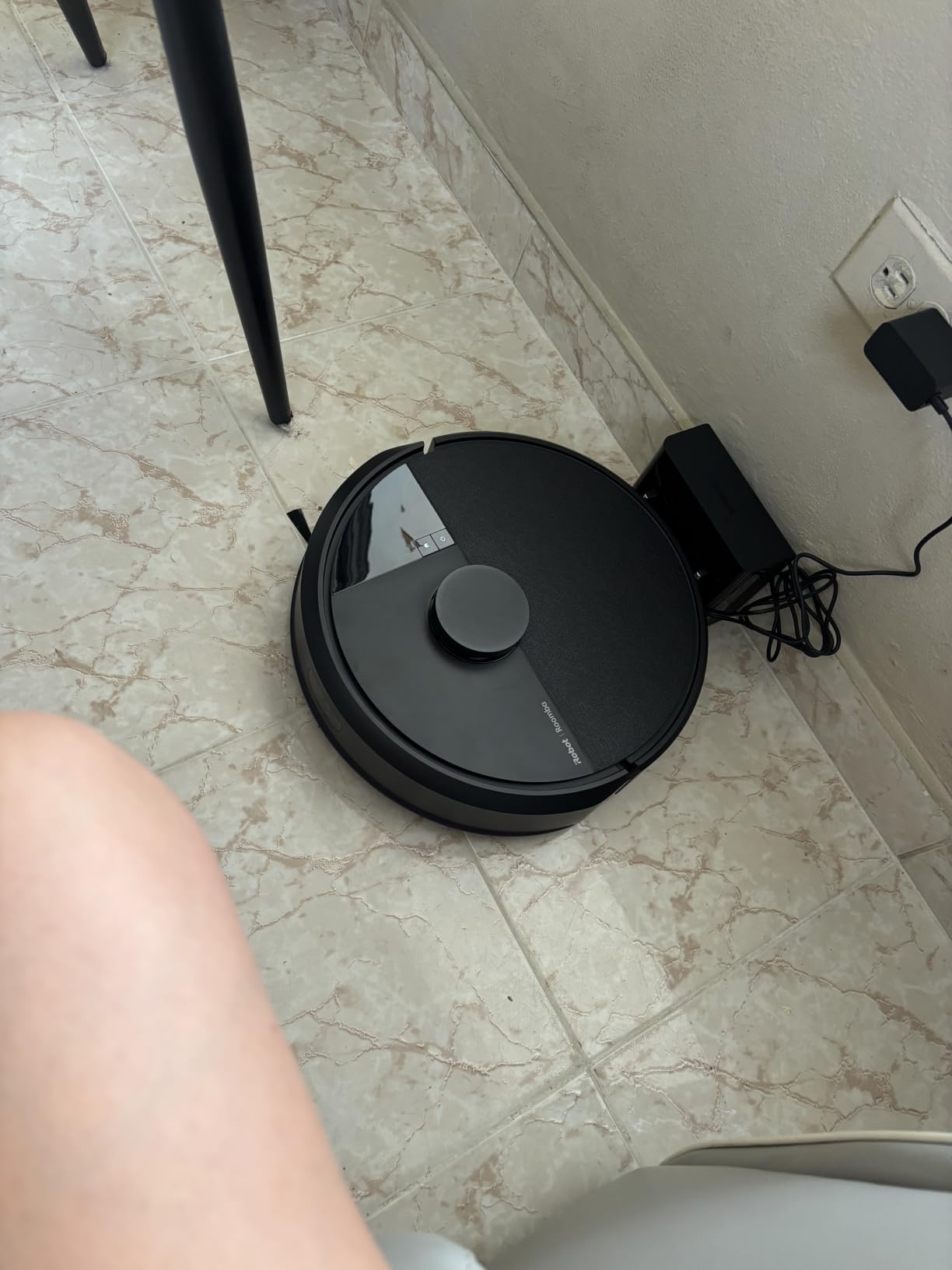 iRobot Roomba 105 Vac Robot Vacuum - Easy to use, Intense Power-Lifting Suction, LiDAR Navigation, Multi-Surface Cleaning, Cleans in Neat Rows, Self-Charging customer photo 2