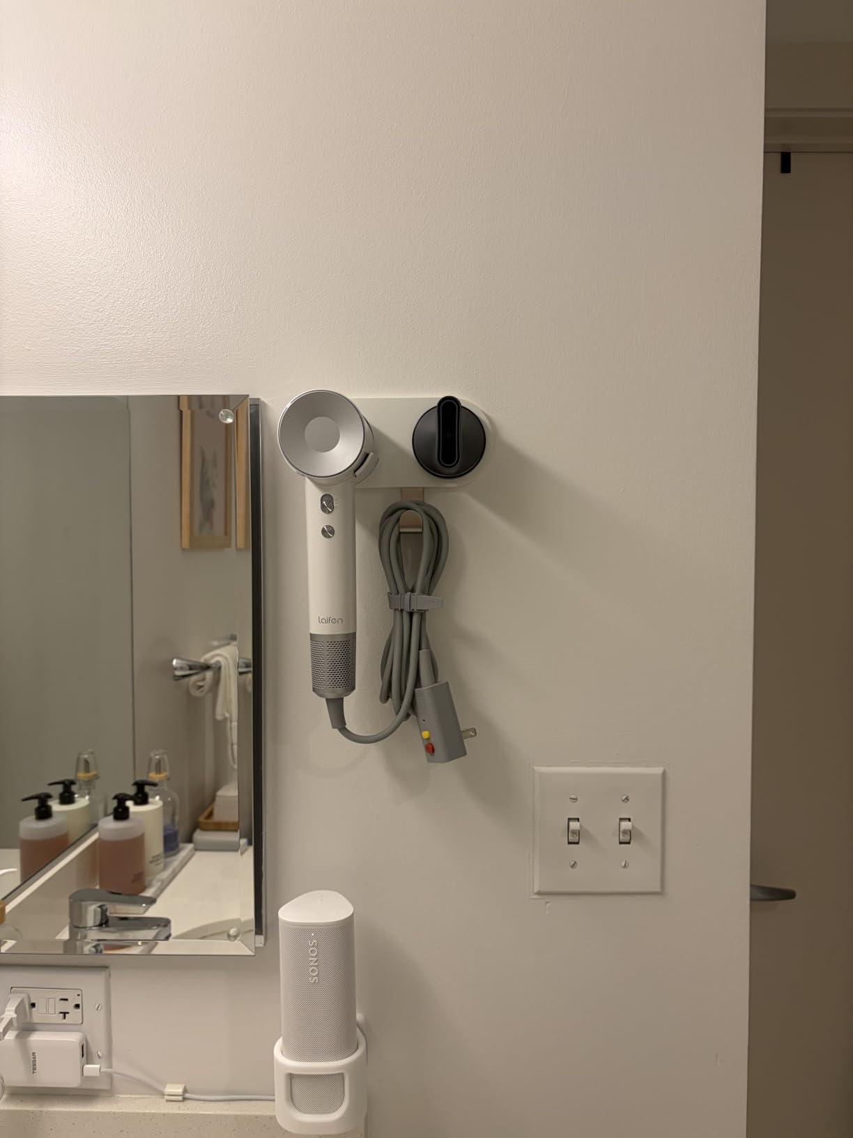 Laifen Swift Special Hair Dryer, High Speed 200M Ionic Blow Dryer with 110, 000 RPM Brushless Motor for Fast Drying, Low Noise, Hairdryer with Magnetic Nozzles, HD501 customer photo 1