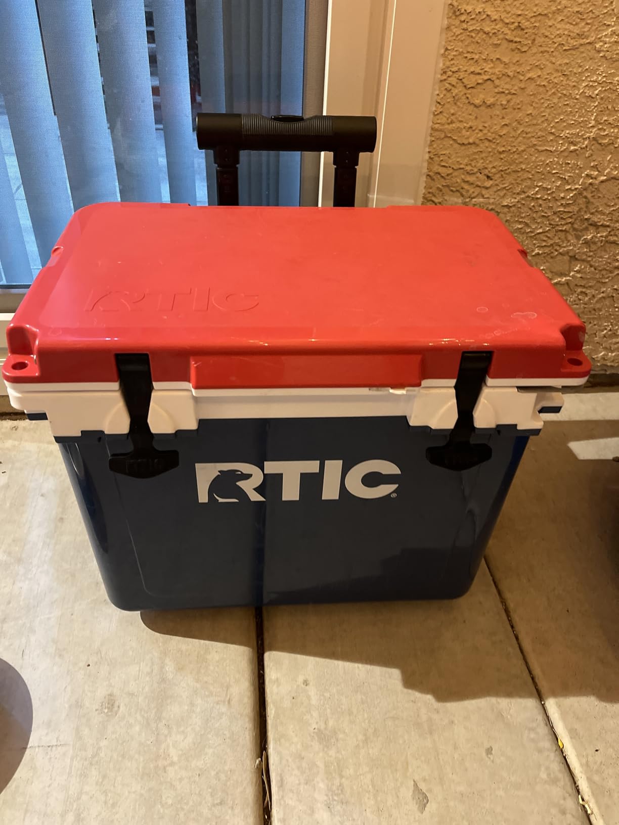 RTIC 22 QT Ultra-Light Wheeled Cooler with Handle | Wheeled Ice Chest Box for Beach, Drink, Beverage, Camping, Picnic, Fishing, Boat and Barbecue customer photo 1