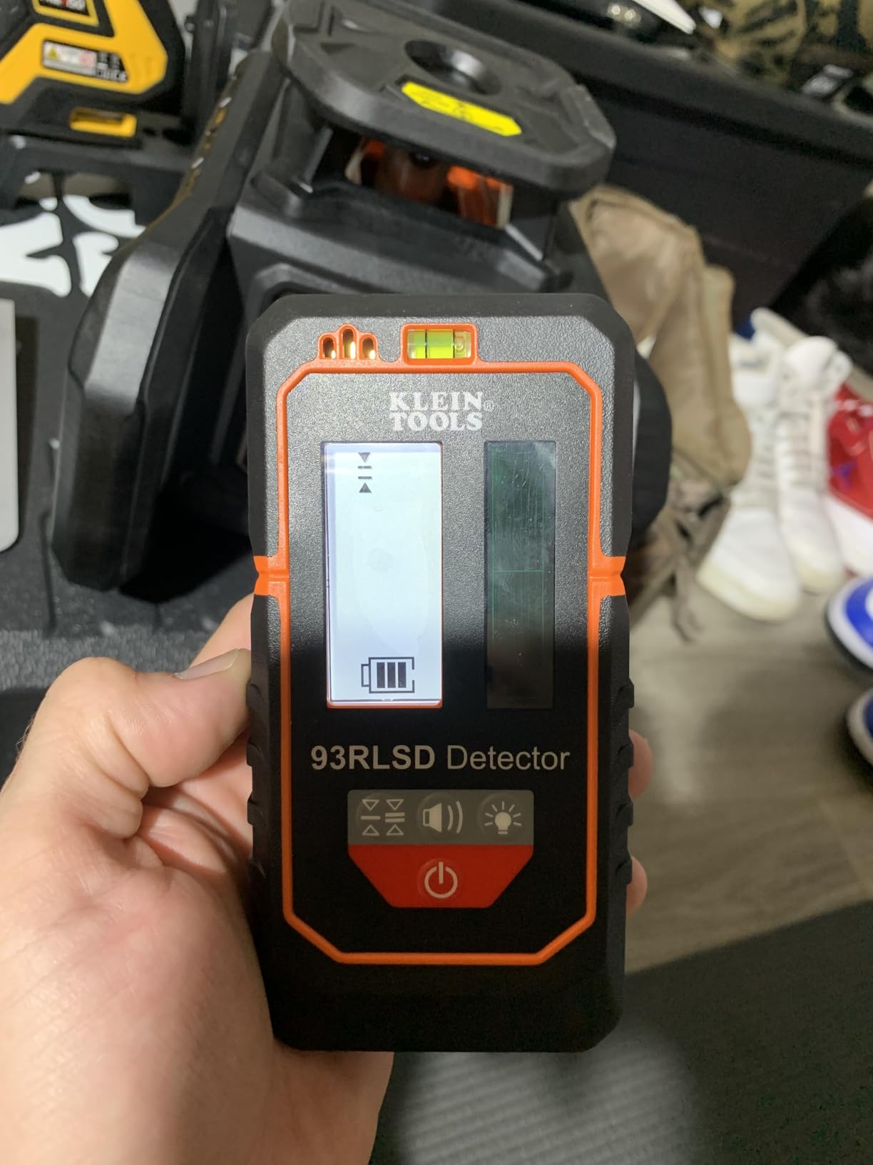 Klein Tools 93RLS Green Self-Leveling Rotary Laser Level Kit, Horizontal/Vertical with Plumb Spot, 1150-Foot Range customer photo 1
