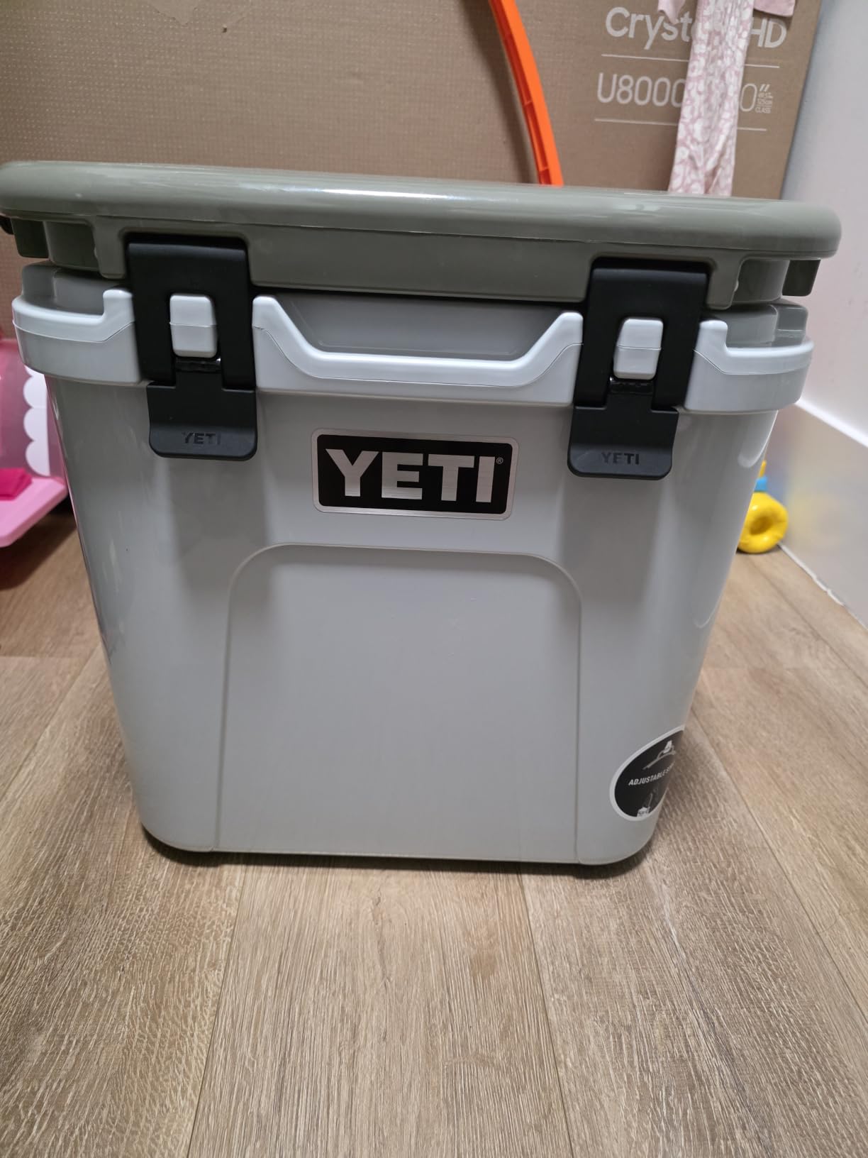 YETI Roadie 24 2.0 Hard Cooler with DoubleDuty Shoulder Strap and Drain Plug customer photo 1