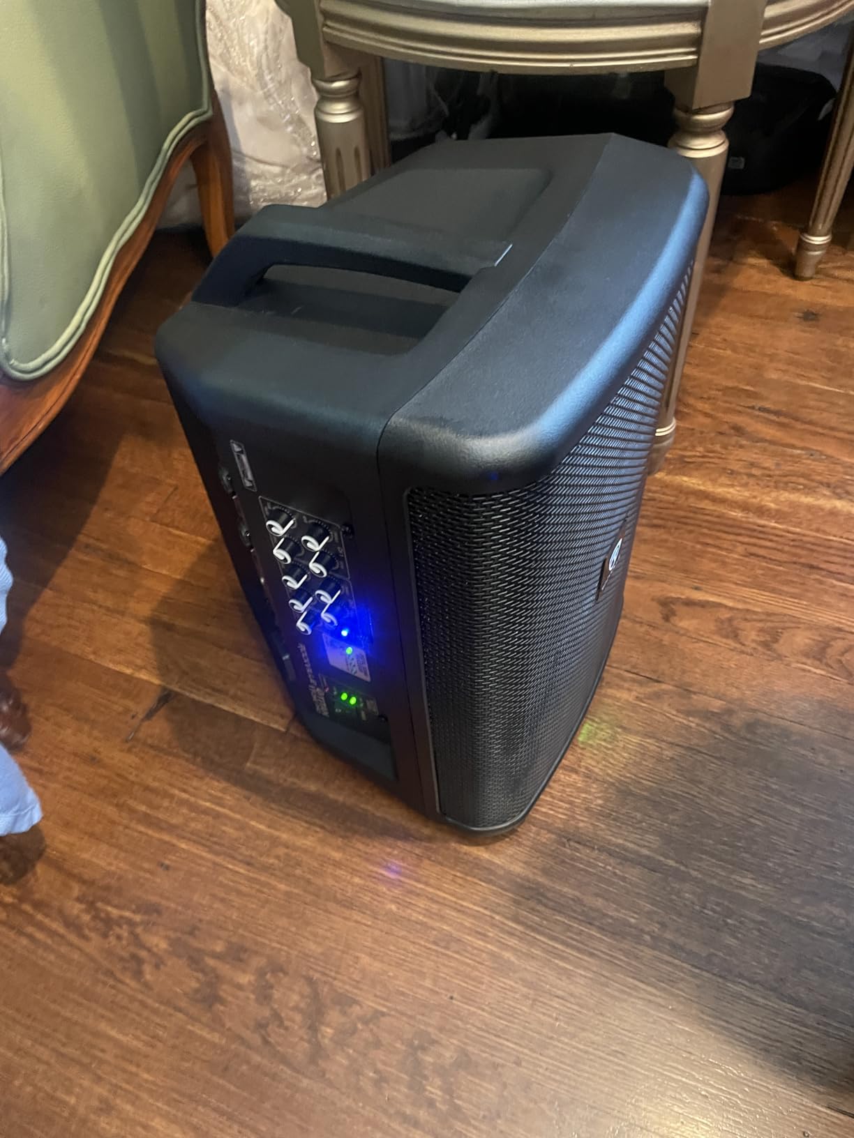 Rockville TITAN ONE PRO 600W 8