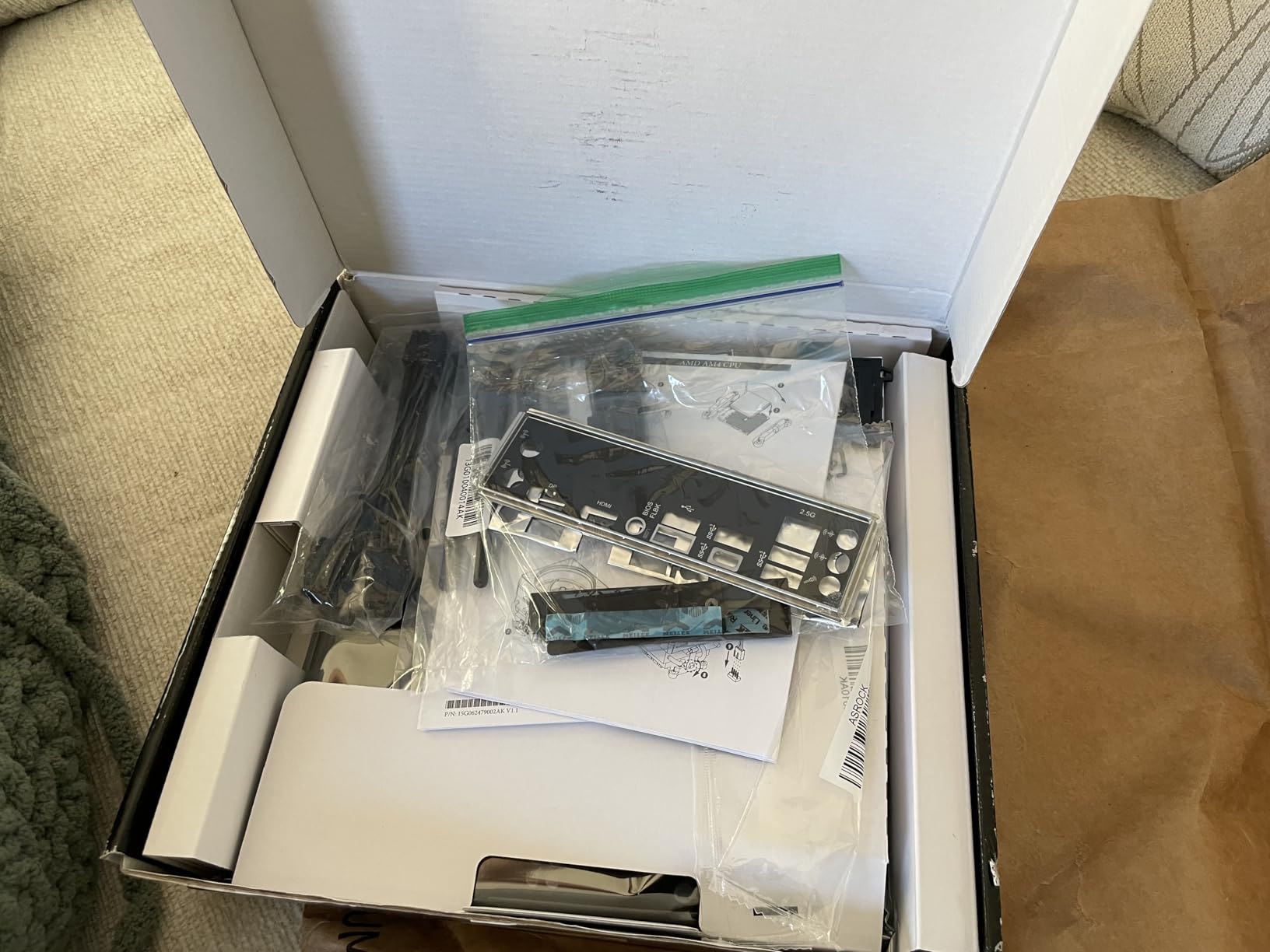 ASRock B850M-X WiFi R2.0 AM5 Micro-ATX Motherboard customer photo 1