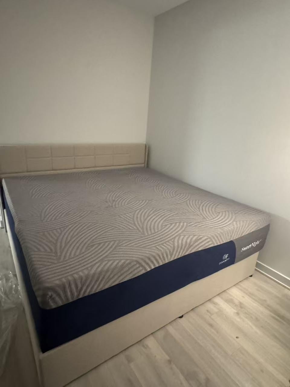 Sweetnight CoolNest 14 Inch King Size Mattress, Cooling Memory Foam Mattress | Cool Night Sleep, 5-Zone Ergo Support for Pressure Relief, Enhanced Breathability, Medium Feel, CertiPUR-US Certified customer photo 1