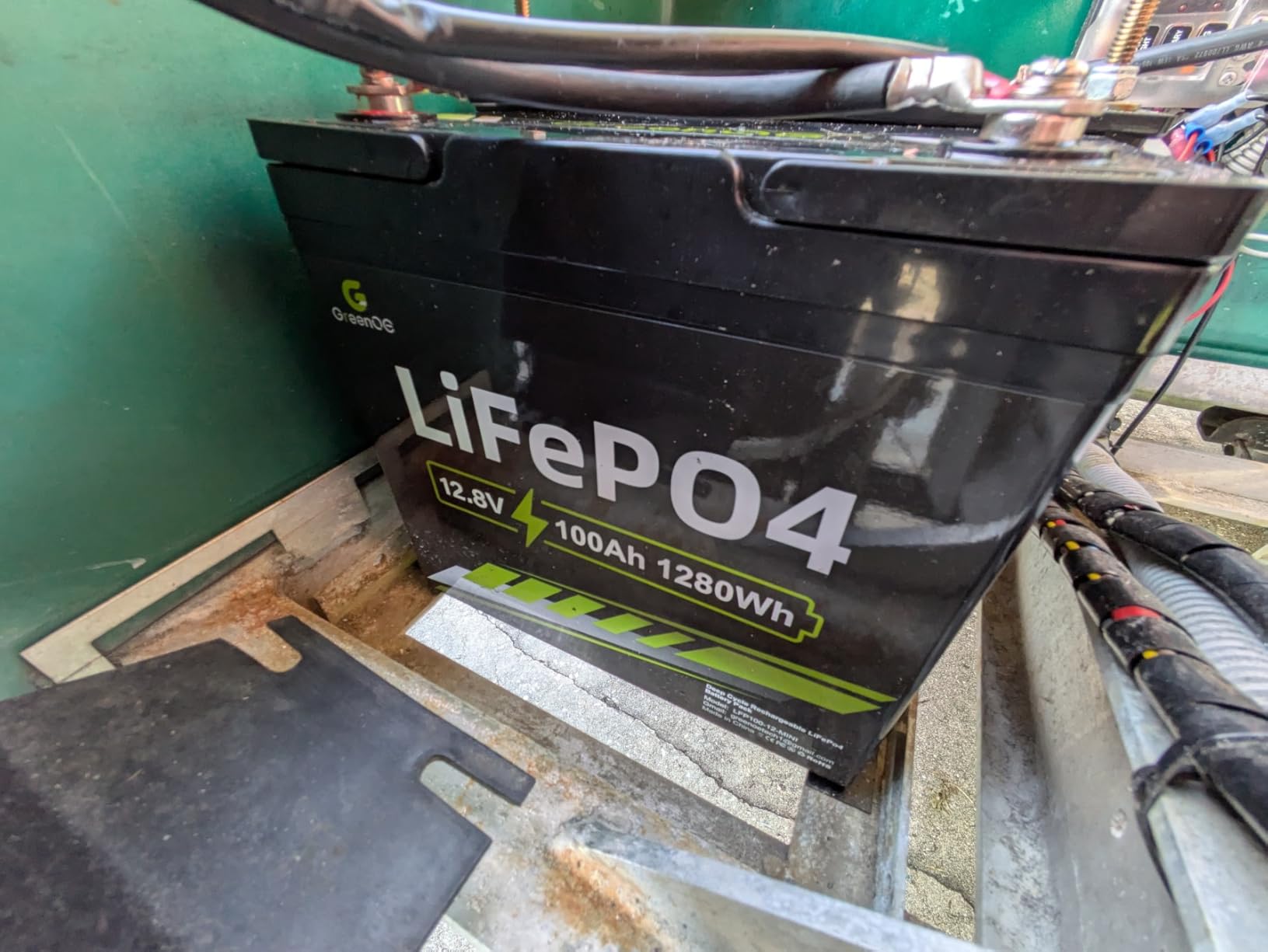 GREENOE 12V 100Ah LiFePO4 Battery, Smaller Than BCI Group 31 Built in 100A BMS, Low Temperature Protection, 1280Wh, Up to 15000 Cycles, Lithium Battery for RVs, Trolling Motor & Solar System customer photo 2