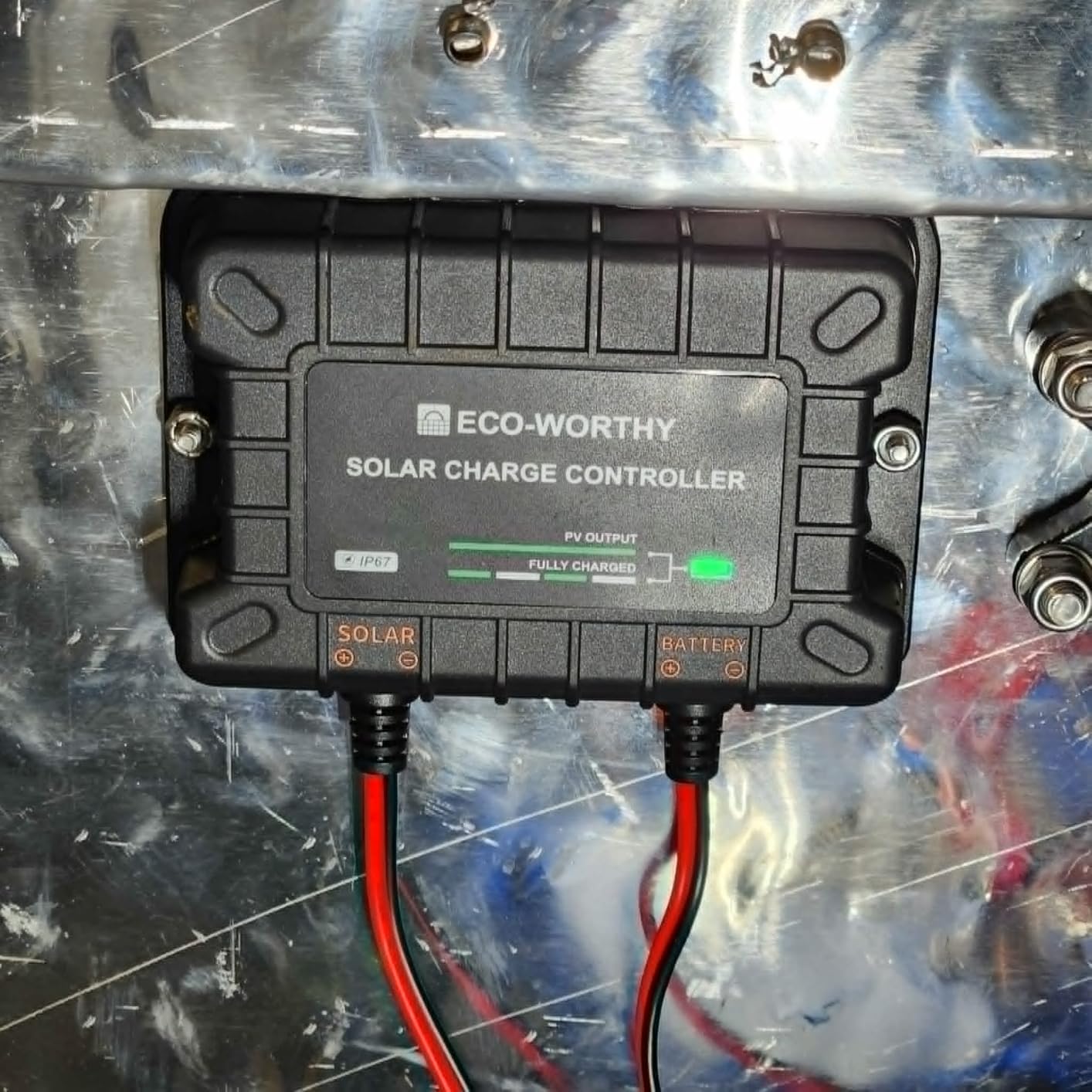 ECO-WORTHY Solar Panel Kit 25W 12V Solar Battery Charger Trickle Maintainer, 25W Solar Panel + Adjustable Mount Bracket + Upgrade Controller,for 12V Batteries Cars RV Boat Motorcycle Marine customer photo 1