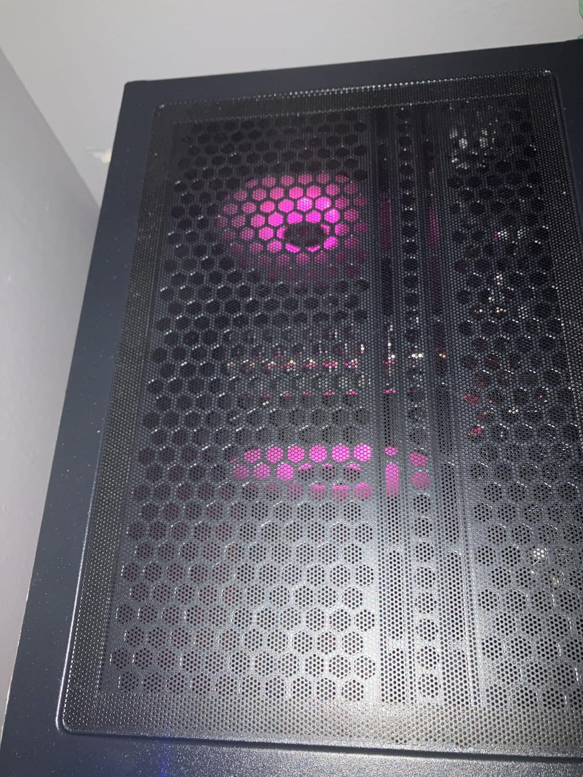 Skytech Shadow Gaming PC Desktop, Ryzen 5 5500 3.6 GHz (4.2GHz Turbo), NVIDIA RTX 3050 6GB, 1TB NVMe SSD, 16GB DDR4 RAM 3200, 650W Gold PSU, Wi-Fi, Win 11 customer photo 2