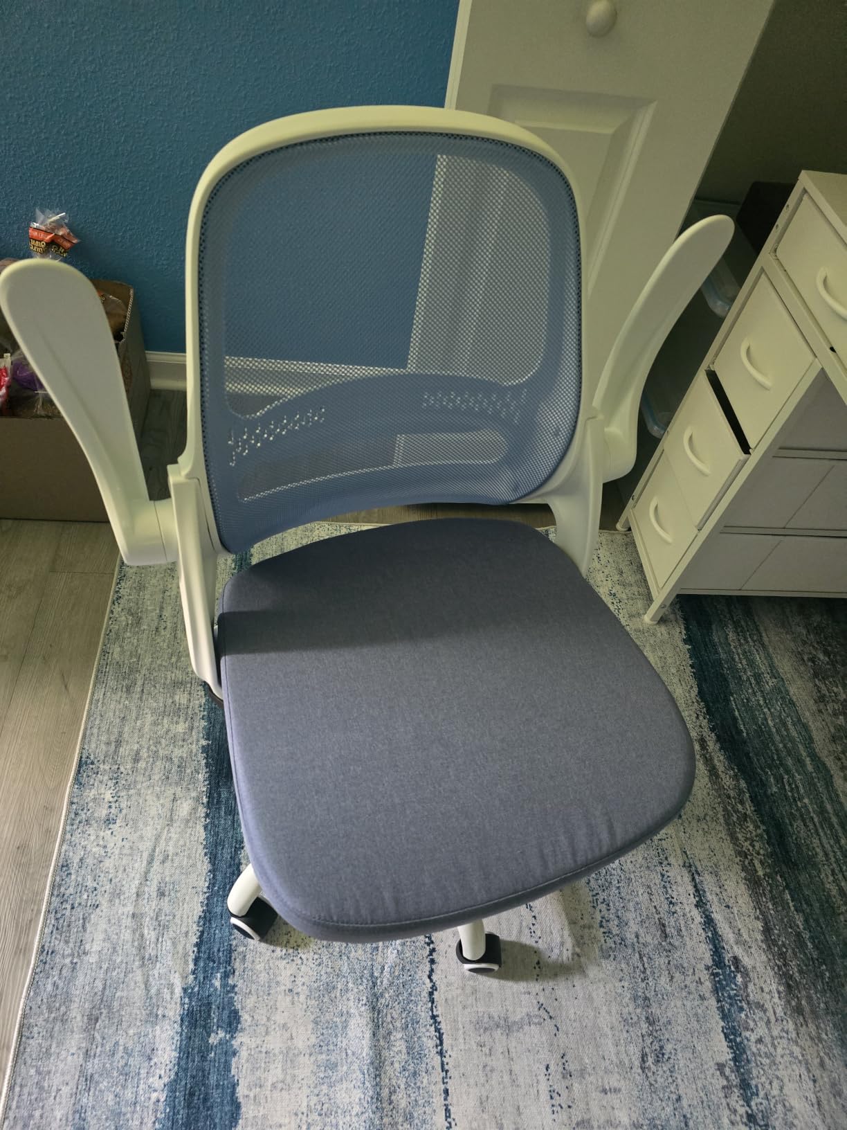 amseatec Mesh Office Chair, Ergonomic Home Office Chair with Flip-Up Arms | Breathable Mesh Back & 3
