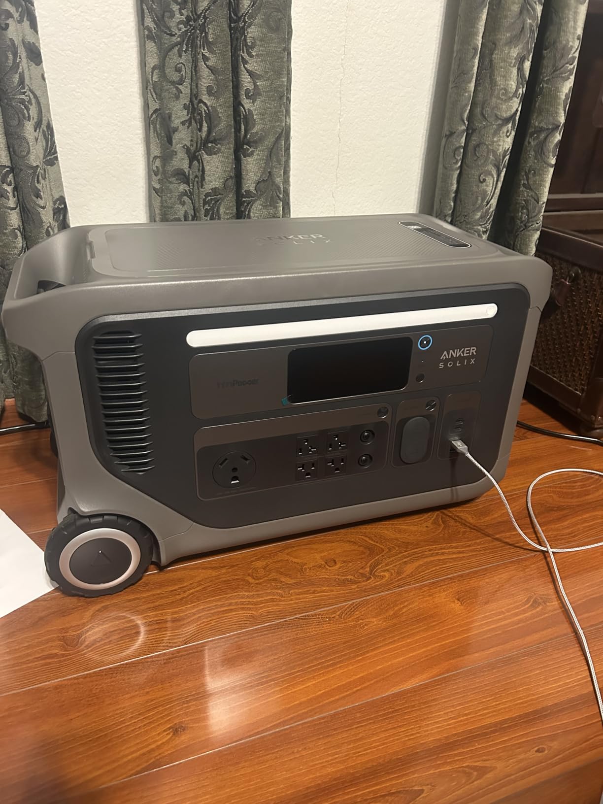 Anker SOLIX F3000 Portable Power Station with 400W Solar Panel, 3,072Wh, 6,000W Recharging, Solar Generator for Home Use, Expandable to 24kWh, For Outages, Camping, RVs, and Emergencies customer photo 1