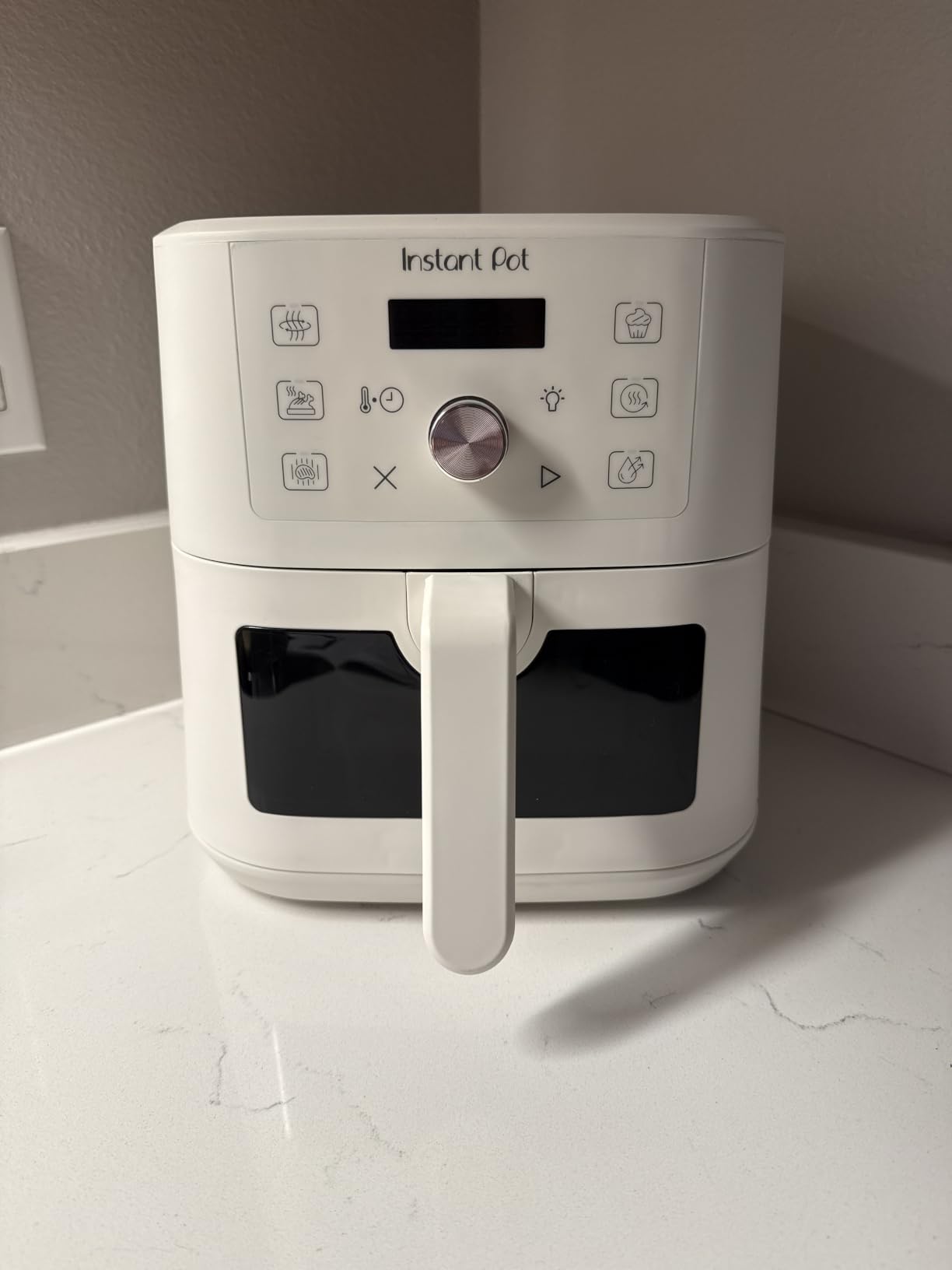 Instant Pot 4Qt VORTEX 6-in-1 Mini Air Fryer, Custom Program Options, Sea Salt customer photo 2