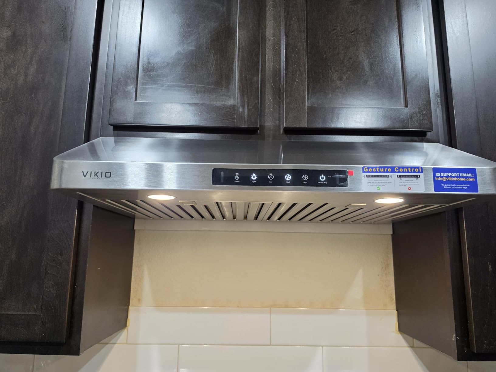 VIKIO HOME 30 Inch Under Cabinet Range Hood, 980CFM Fast Venting Ducted with 3 Speed Gesture & Touch Control, Stainless Steel Stove Vent Hood customer photo 1