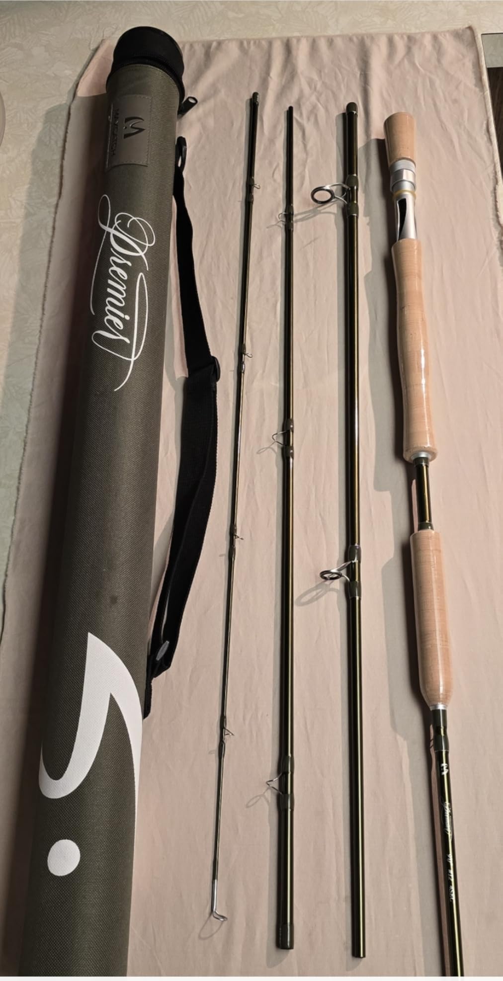 Maxcatch Premier X Fly Fishing Rod, IM8 Graphite, MOD Fast Action, 3-12WT, with Carrying Case customer photo 2
