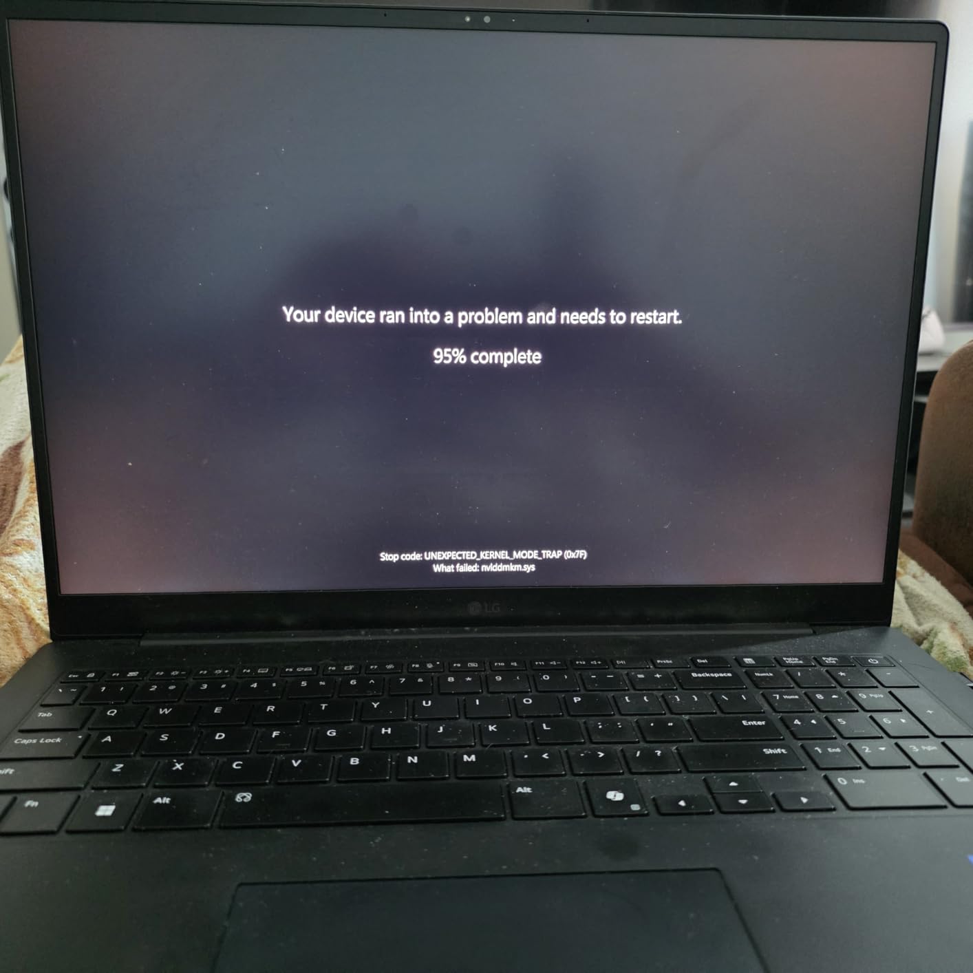 LG gram Pro 17-inch Lightweight Laptop Computer, Intel Evo Edition Core Ultra9 285H, NVIDIA RTX5050, 32GB RAM, 2TB SSD, Windows 11 Home customer photo 2