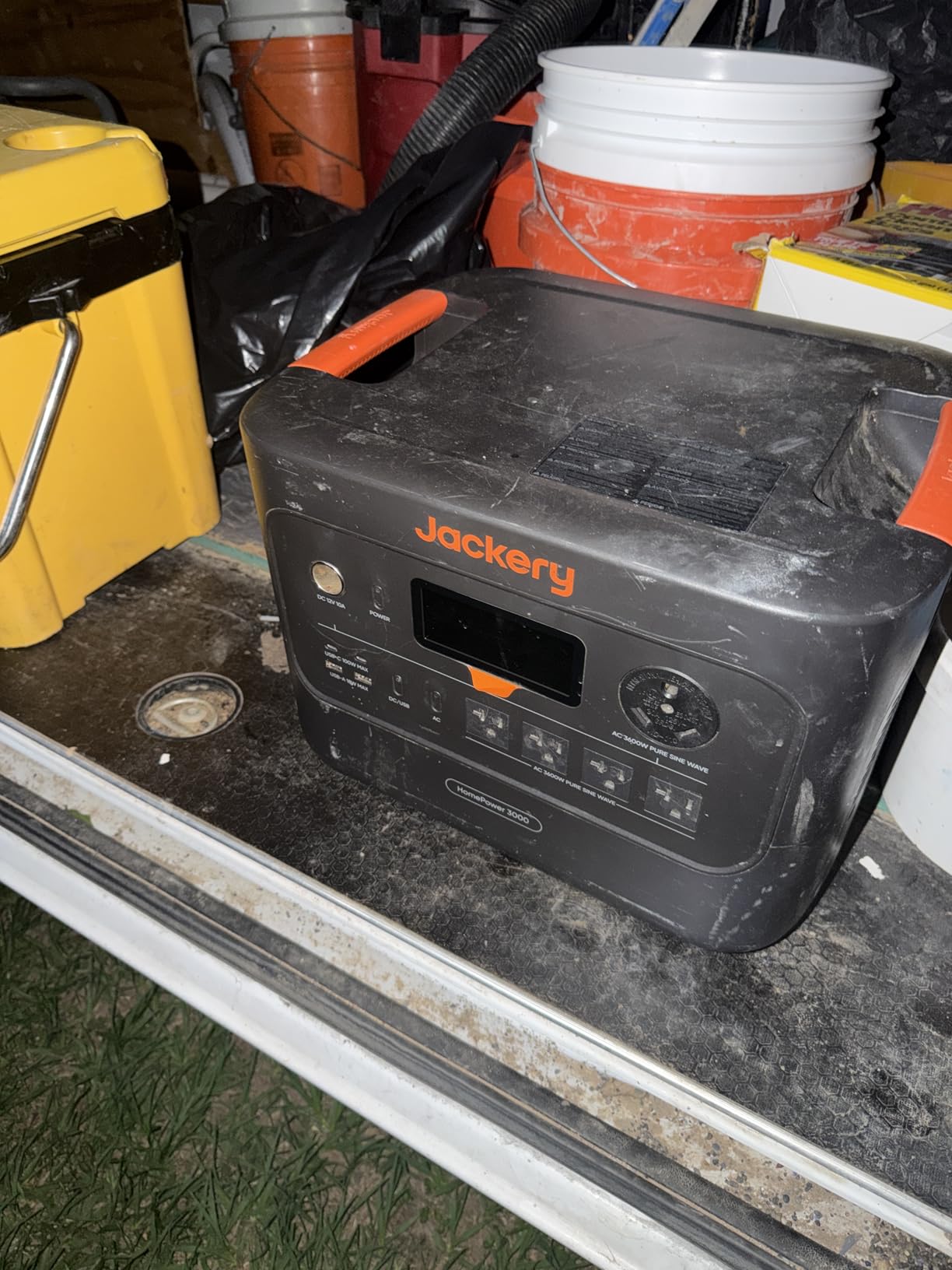 Jackery HomePower 3000 Portable Power Station with 2X 200W Solar Panels, 3600W (Surge 7200W) Output, 3072Wh LFP Battery Solar Generator, Essential Backup for Home Use customer photo 1