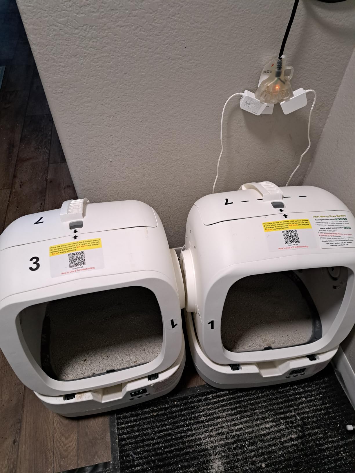 Mintakawa Automatic Cat Litter Box Self Cleaning - APP Control and Weight Monitoring - Ultra-Quiet, Suitable for Medium Cats and Kittens, Safe Anti-Pinch Litter Box (Assembly Required) - White customer photo 1