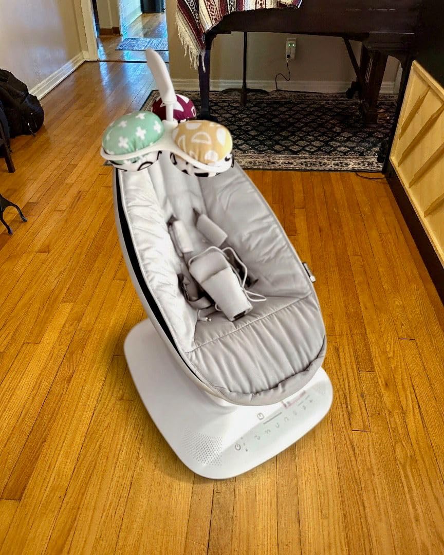 UPPAbaby Mamaroo Smart Swing with MotionSync & Newborn Insert - Charlie customer photo 1