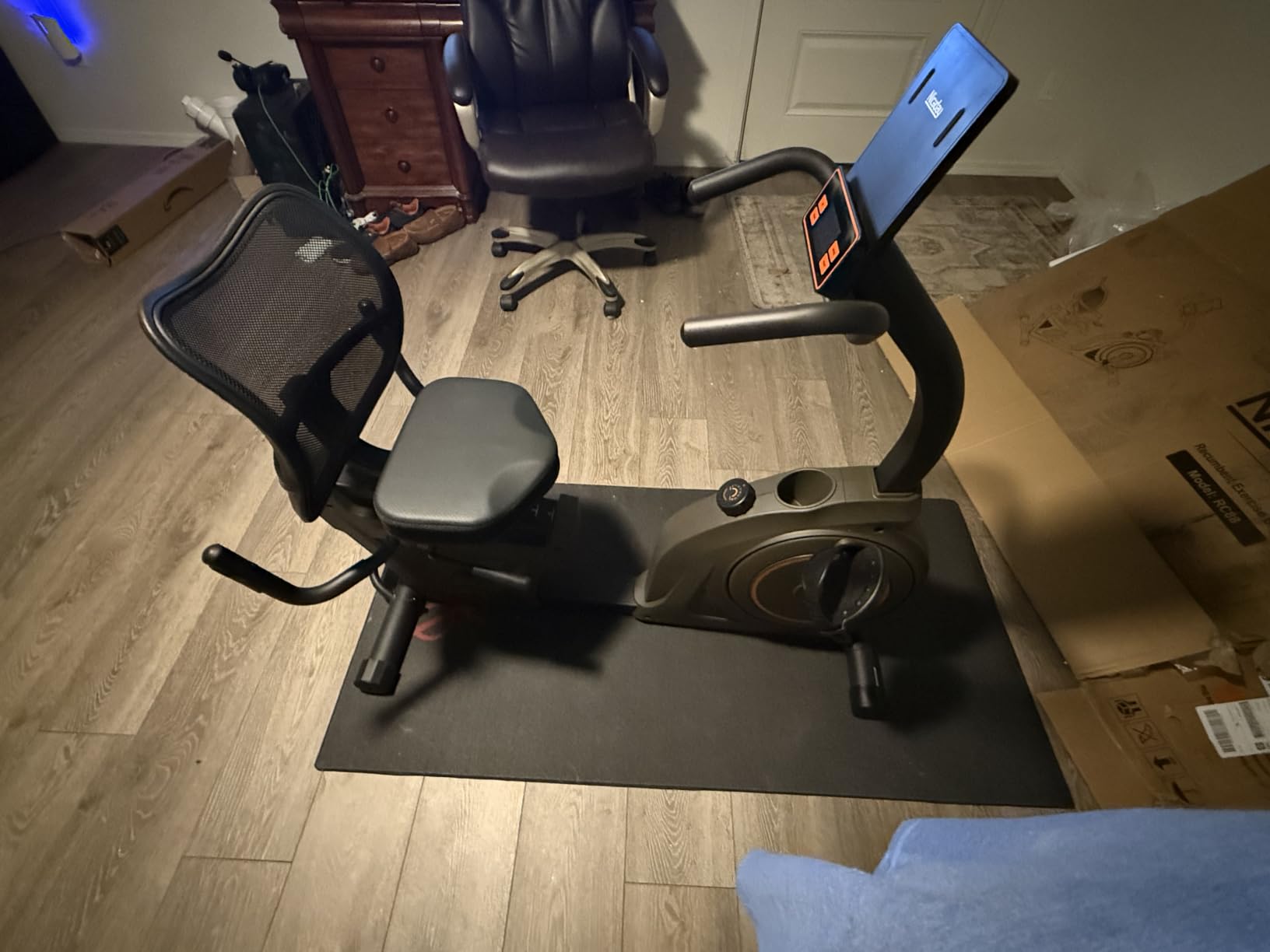 Niceday Recumbent Exercise Bike, Recumbent Bike for Home, Recumbent Stationary Bike 400LBS Weight Capacity, Magnetic Recumbent Bike with Smart APP, LCD Monitor, Heart Rate Handle customer photo 1