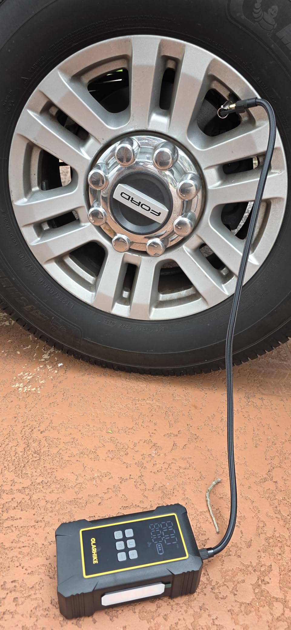OlarHike Powerful 12000mAh Heavy Duty Tire Inflator Portable Air Compressor, 7X Faster, 150PSI Dual Power 12V&Cordless Air Pump for Car Tires, Pickup Trucks, Jeeps, SUVs & RVs customer photo 1