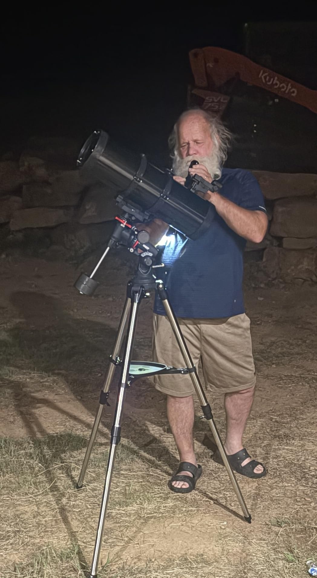 MEEZAA Telescope, 150EQ Newtonian Reflector Telescope for Adults Astronomy Beginners, Professional Astronomical Telescopes with Equatorial Mount, Tripod, Phone Adapter, Moon Filter and Large Carry Bag customer photo 2