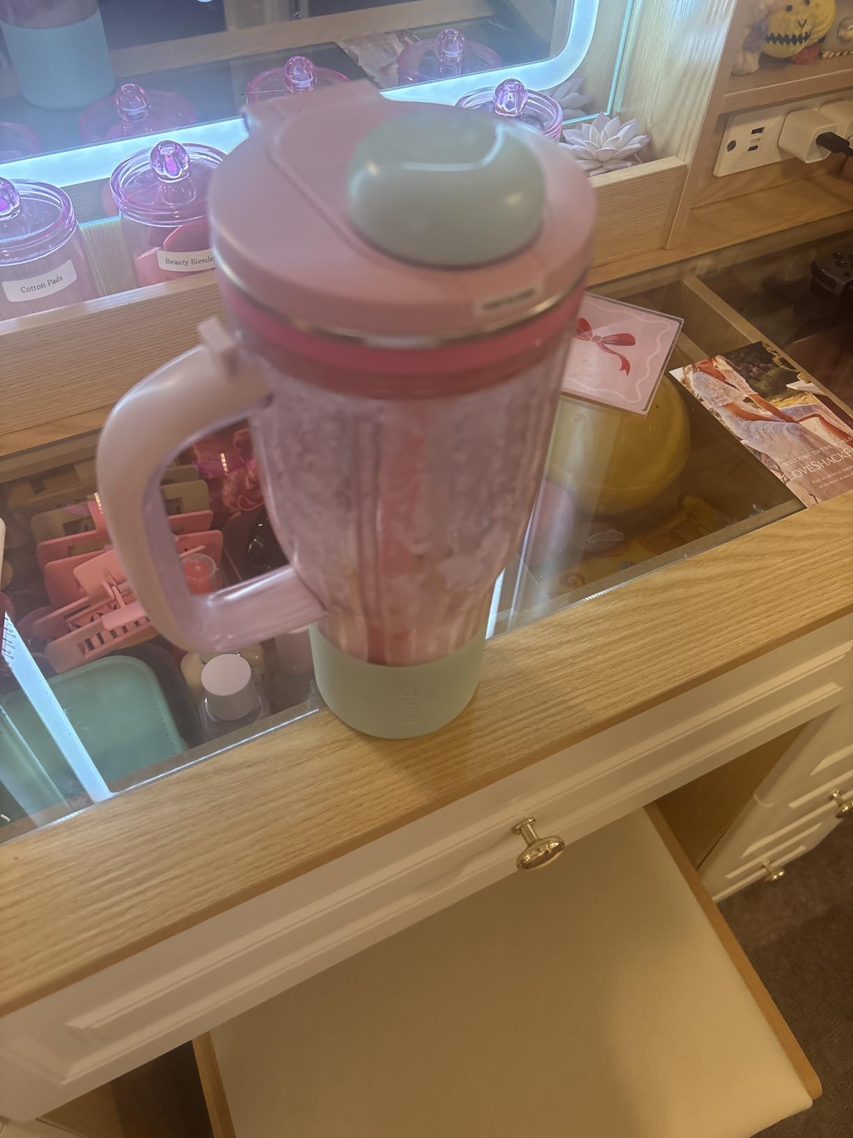 Ninja BlendBOSS Personal Blender, 26oz Tumbler, 1200PW, Cyberspace, DB351CY customer photo 1