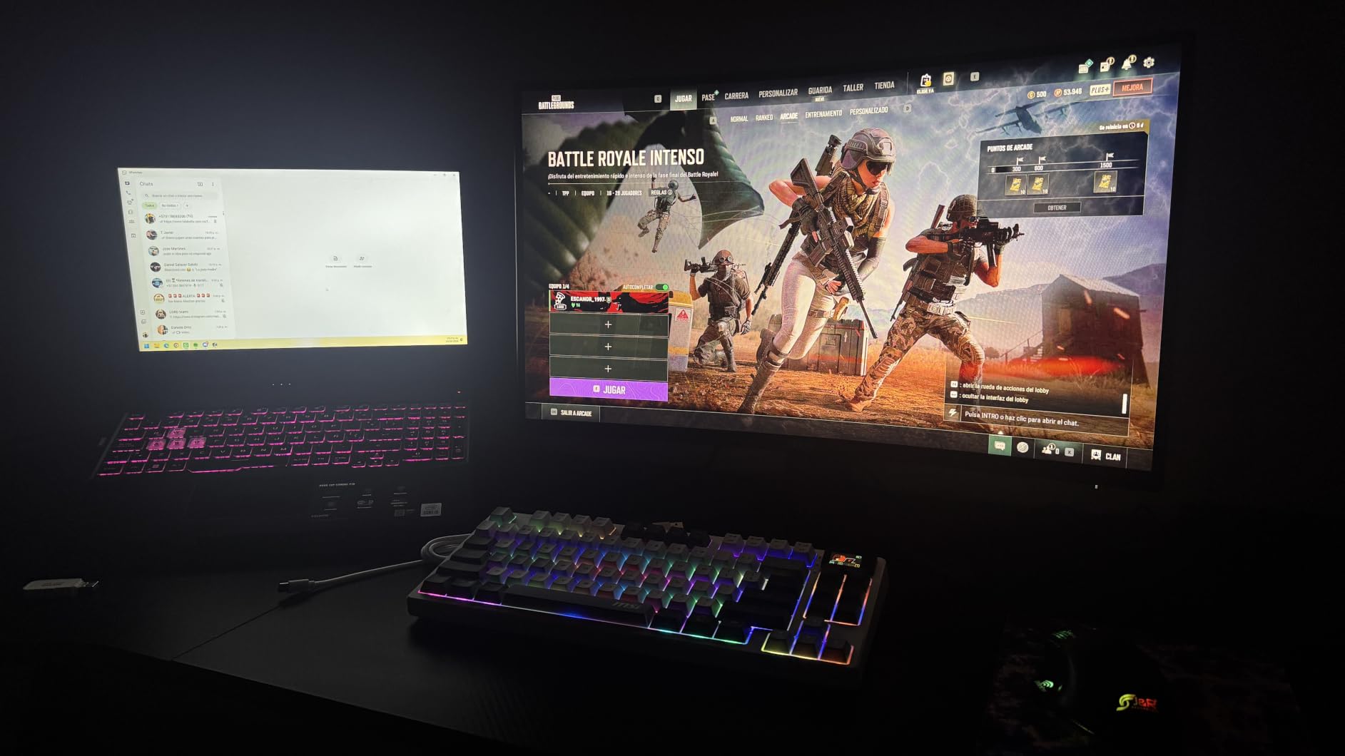 MSI MAG 274CF X24 27-inch 1920 x 1080 (FHD) Gaming Monitor, 240Hz, AMD FreeSync Premium, HDR Ready, HDMI, VGA Port, VESA, Tilt, 0.5ms, Black customer photo 1