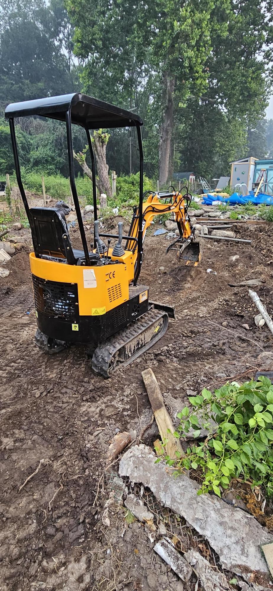 MS10H 1 Ton Mini Excavator with 13.5HP EAP Gas Engine, Hydraulic Thumb, 3-Way Flow Control Valve, Compact Crawler Digger for DIY Landscaping, Includes Delivery & Unloading Service customer photo 2