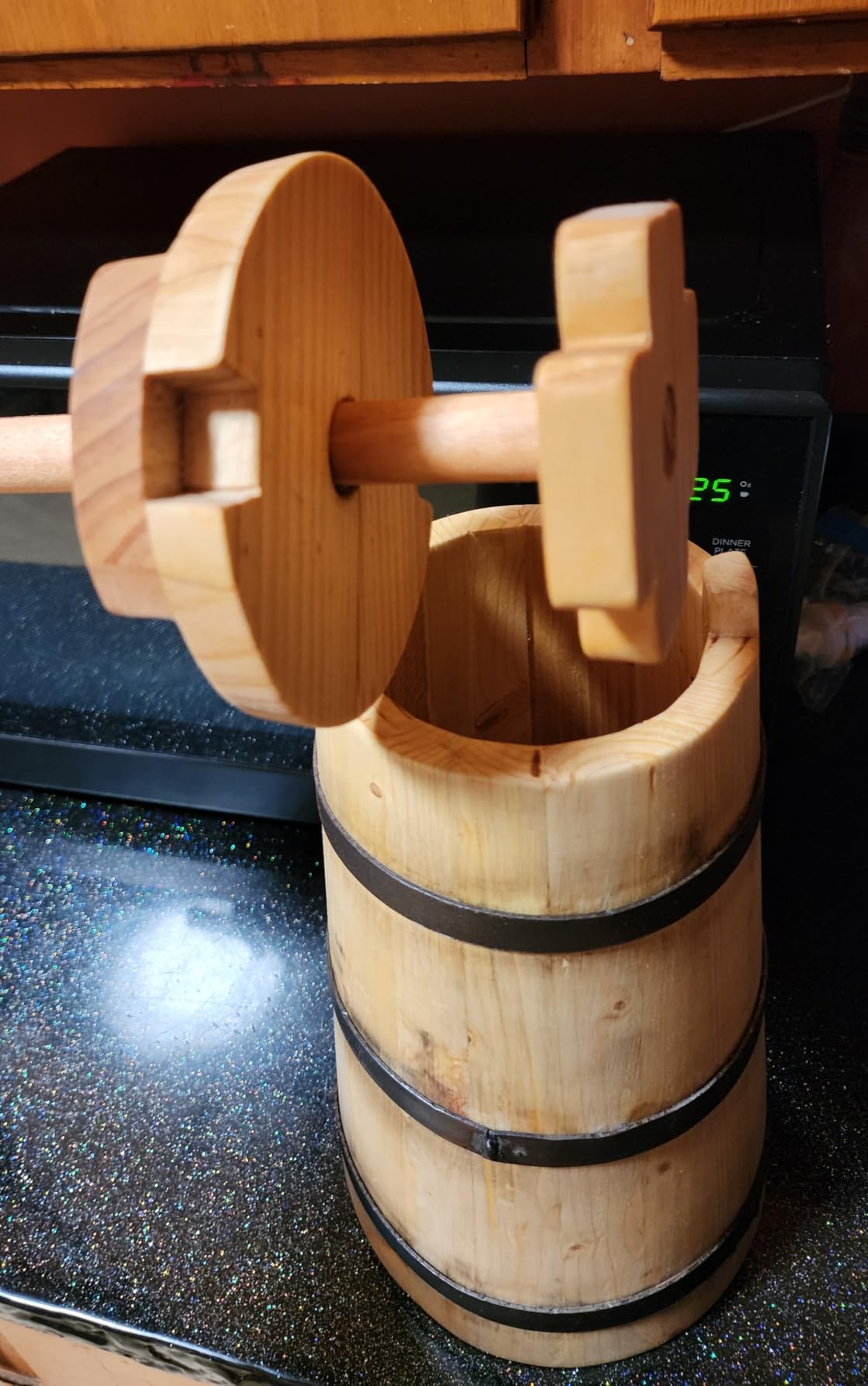Old-Fashioned Butter Churner, 3L / 3.2 qt Manual Tabletop Churn | 30 cm Tabletop Churn, Removable 40 cm Plunger, Hand-Operated Design customer photo 1